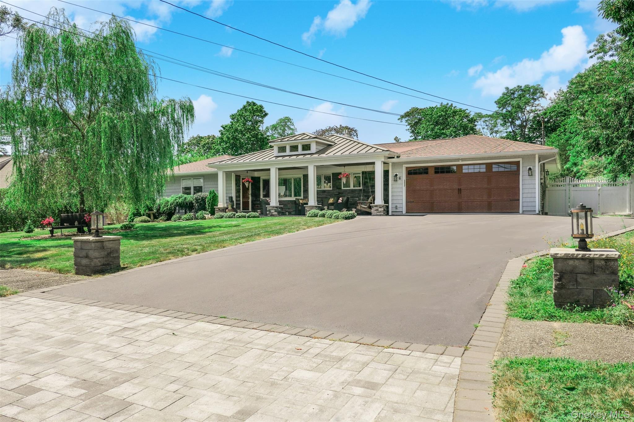 6 N Howells Point Road – For Sale photo 4
