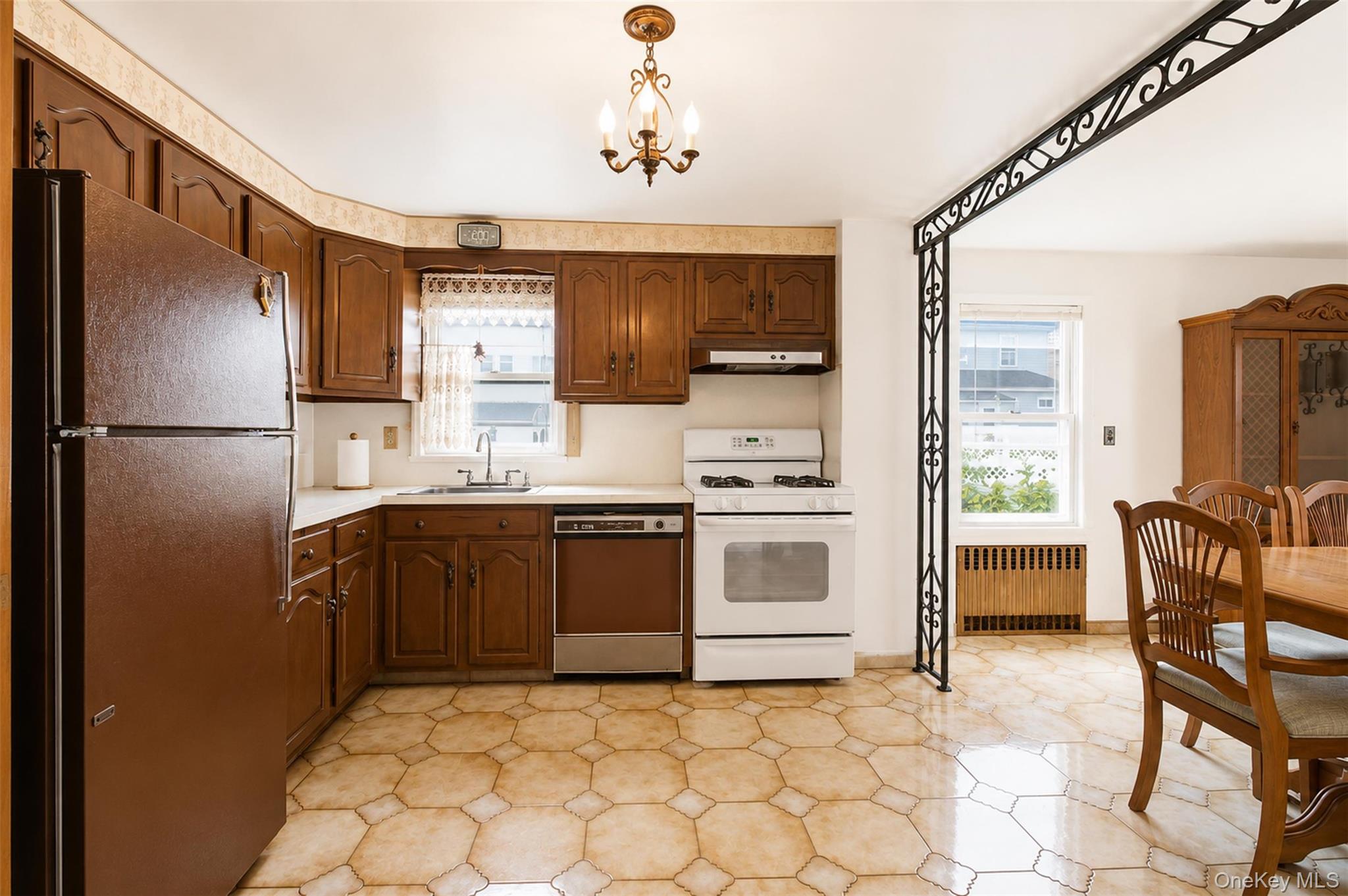 99 Homestead Place – For Sale photo 6