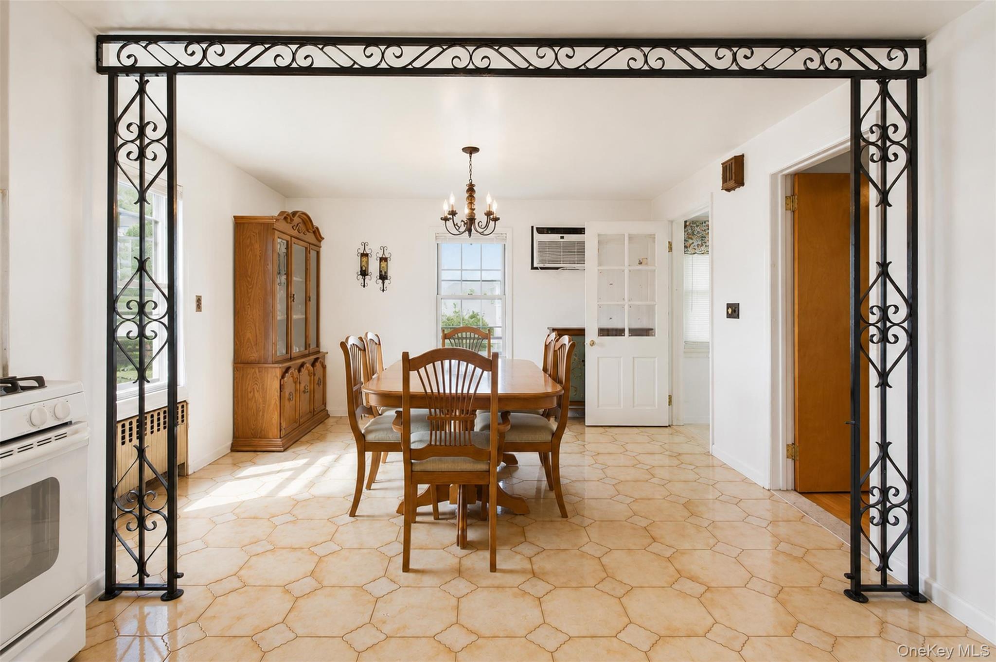 99 Homestead Place – For Sale photo 4