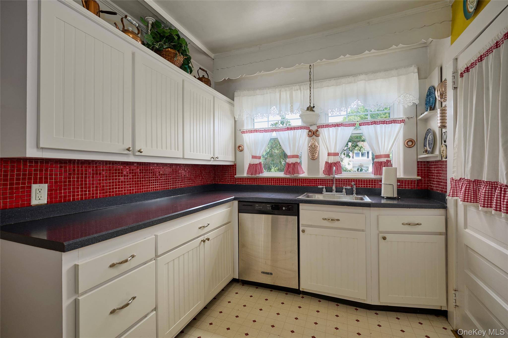 6 Laurel Road – For Sale photo 7