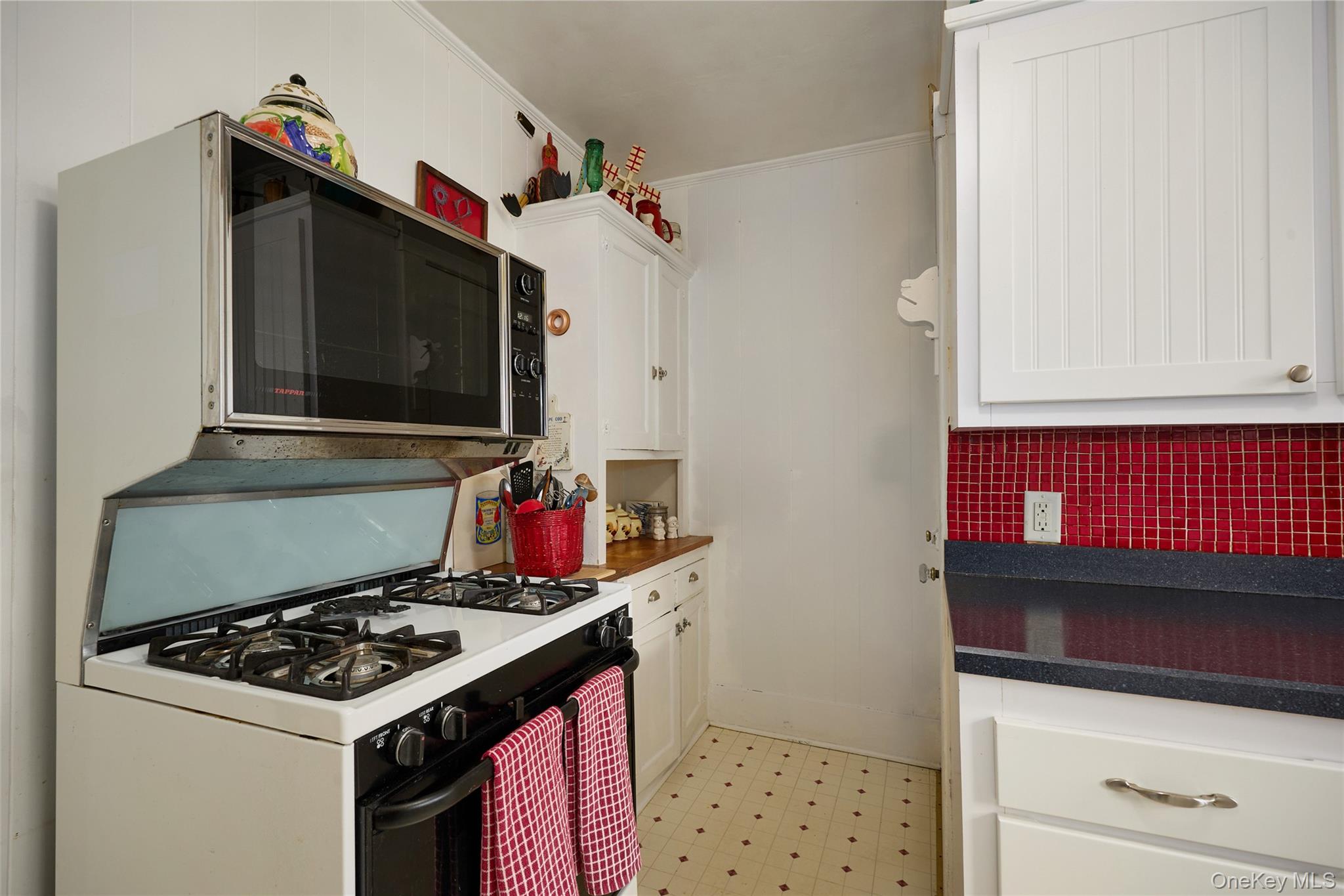 6 Laurel Road – For Sale photo 8