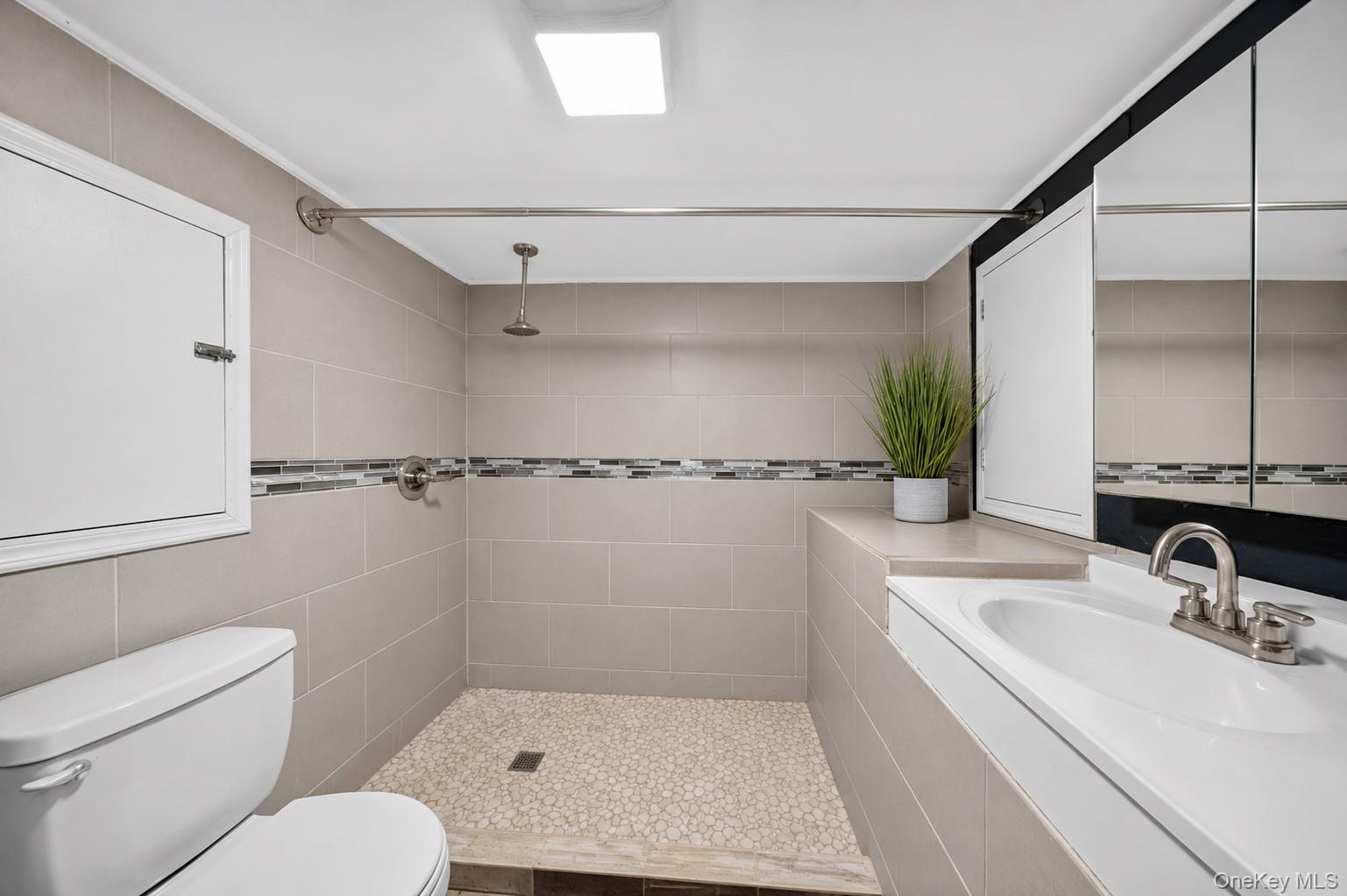 224-20 92nd Avenue – For Sale photo 22