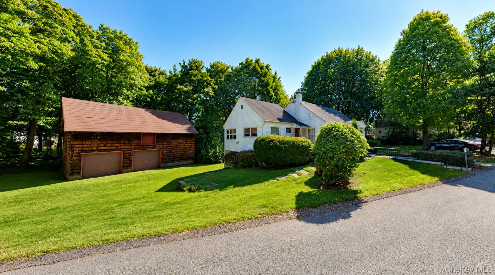 11 Dunderberg Road – For Sale