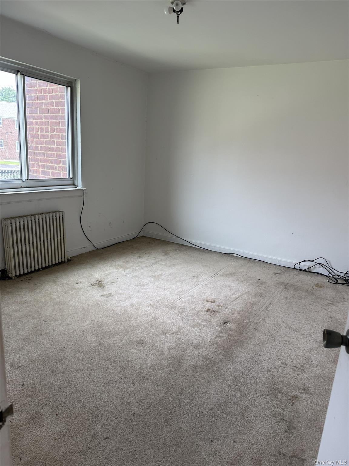 76-33 Commonwealth Boulevard, Unit A photo 4