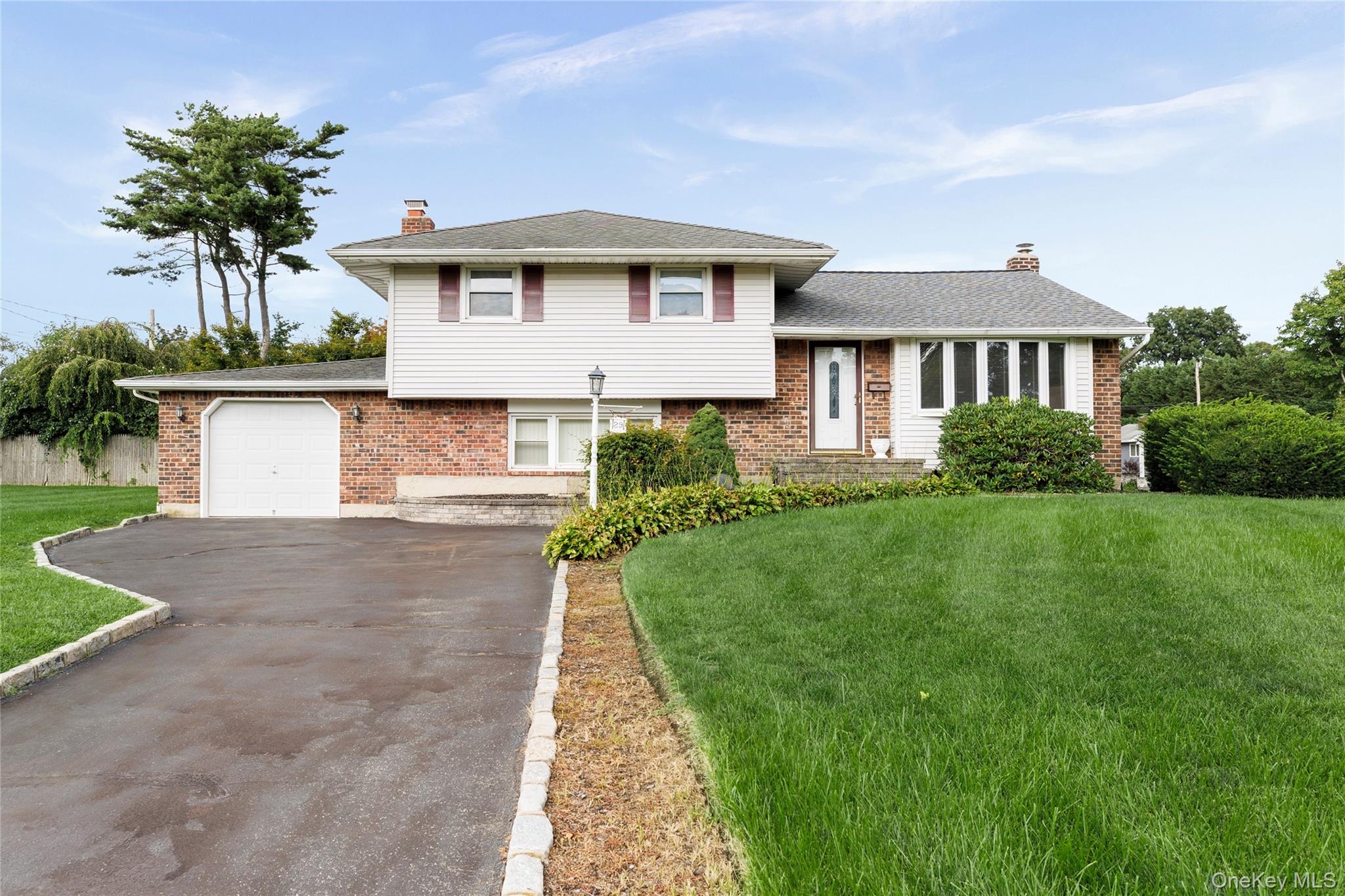29 Cottonwood Drive – For Sale photo 2