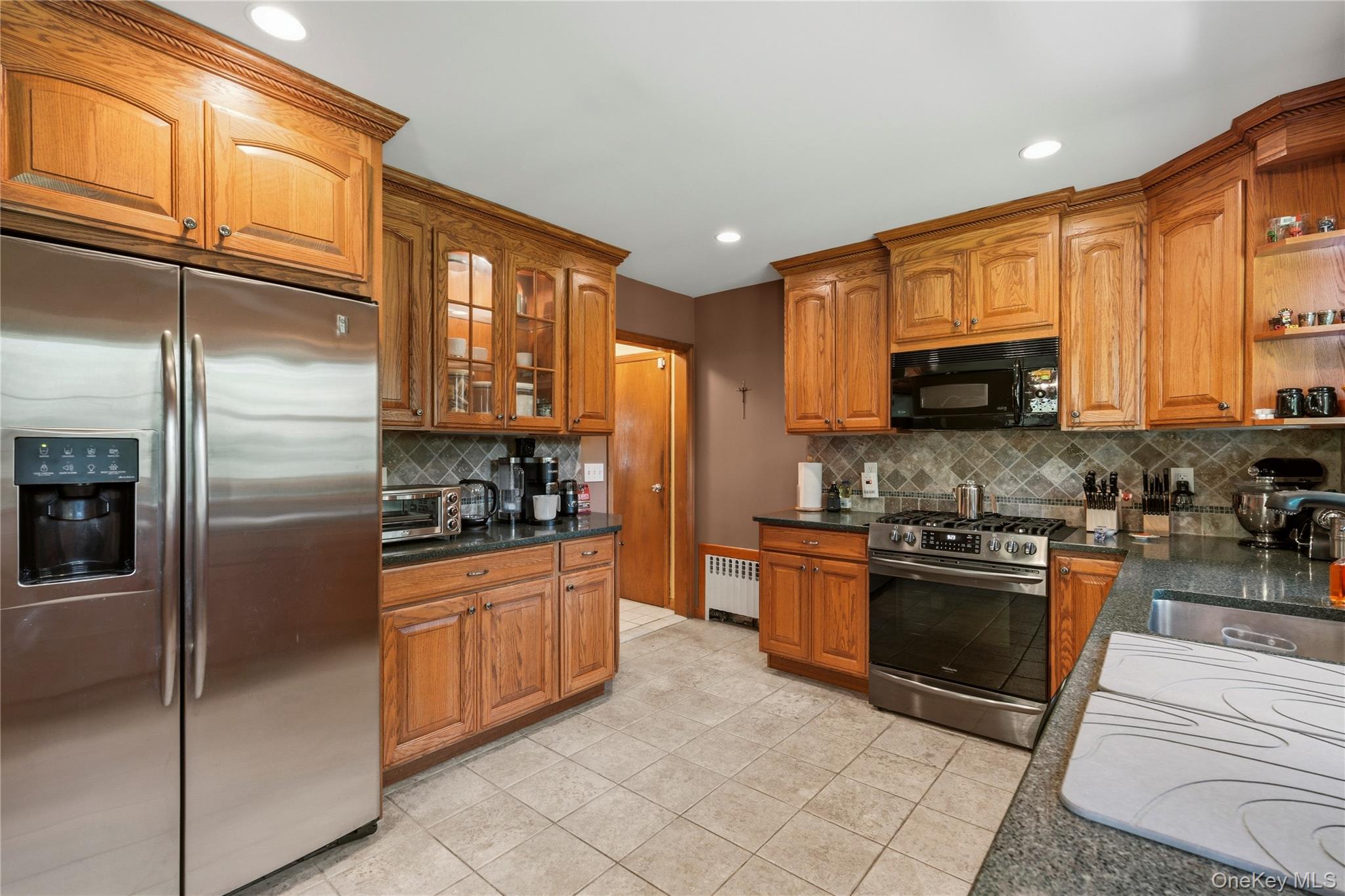 1 Henning Drive – For Sale photo 6
