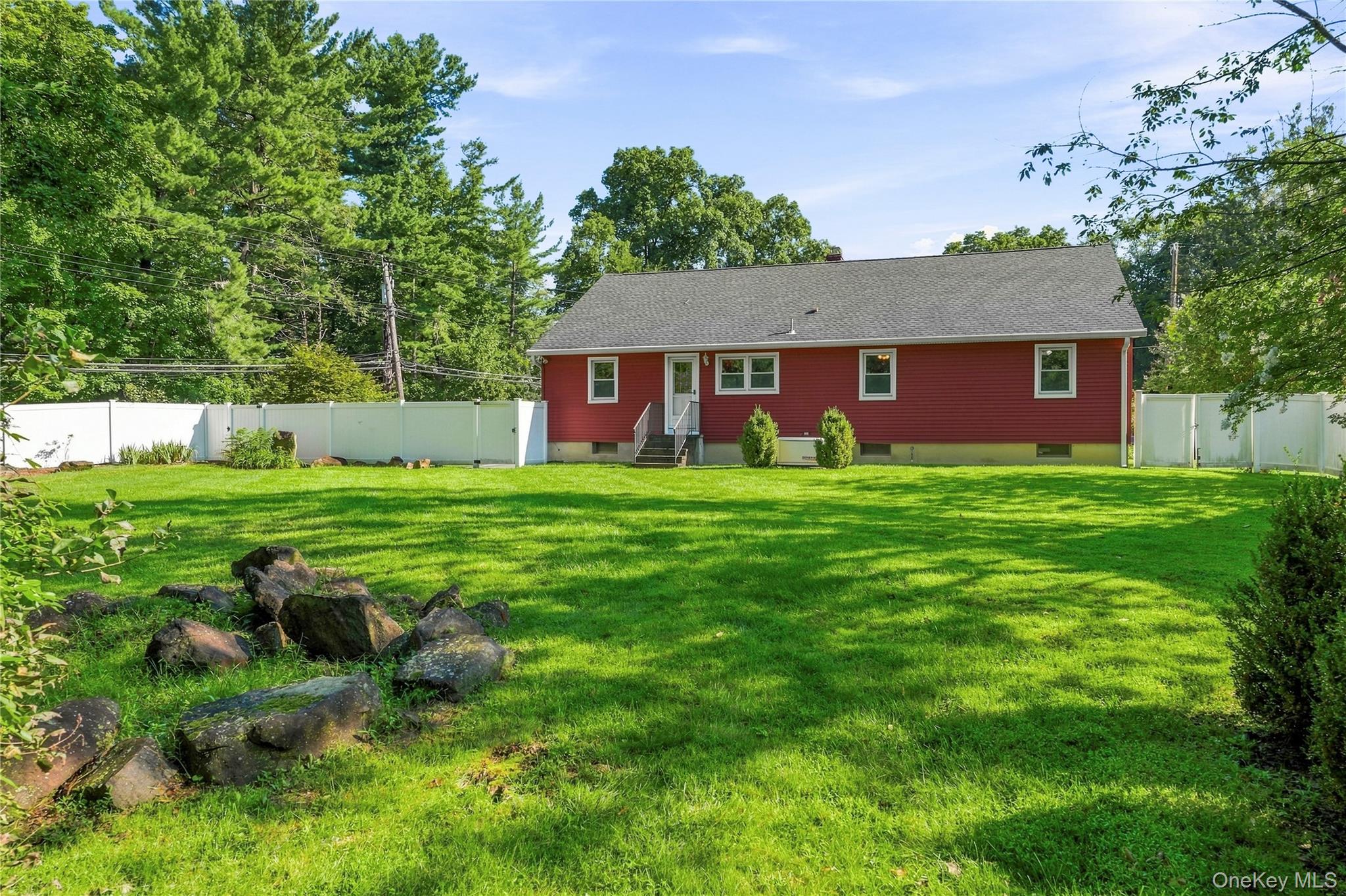 1 Henning Drive – For Sale photo 17