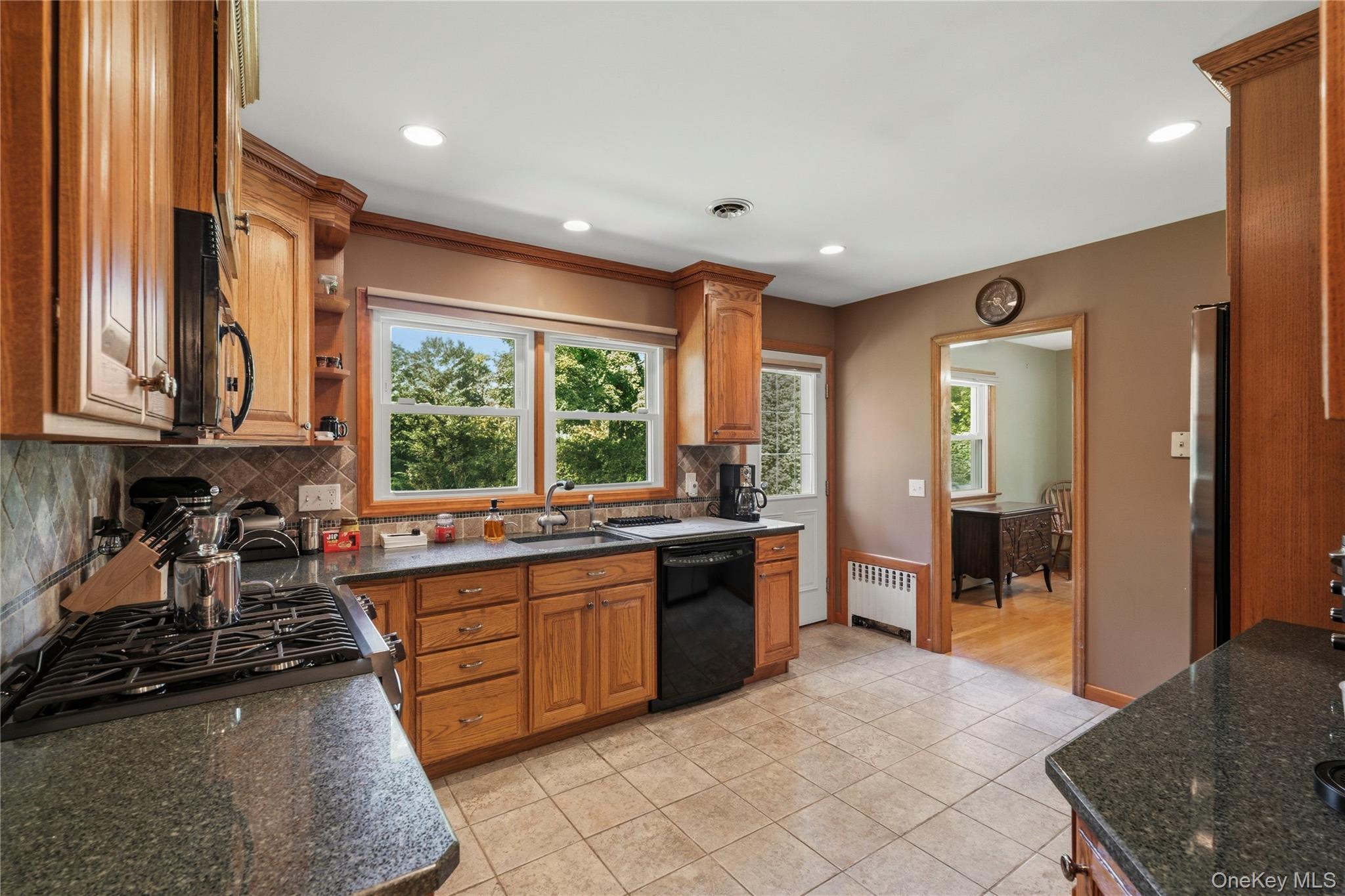 1 Henning Drive – For Sale photo 5