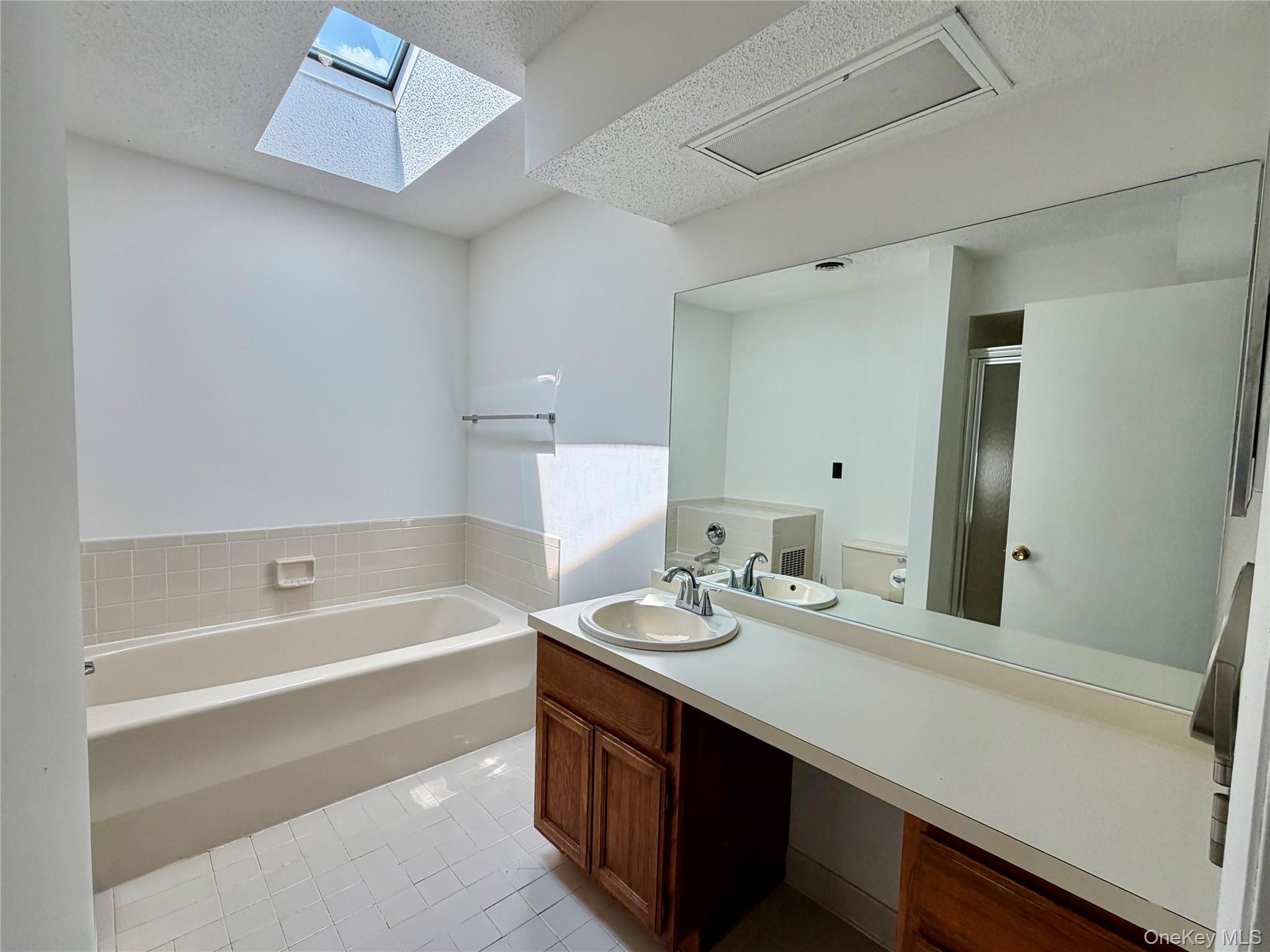 15 Pond Drive W – For Rent photo 17