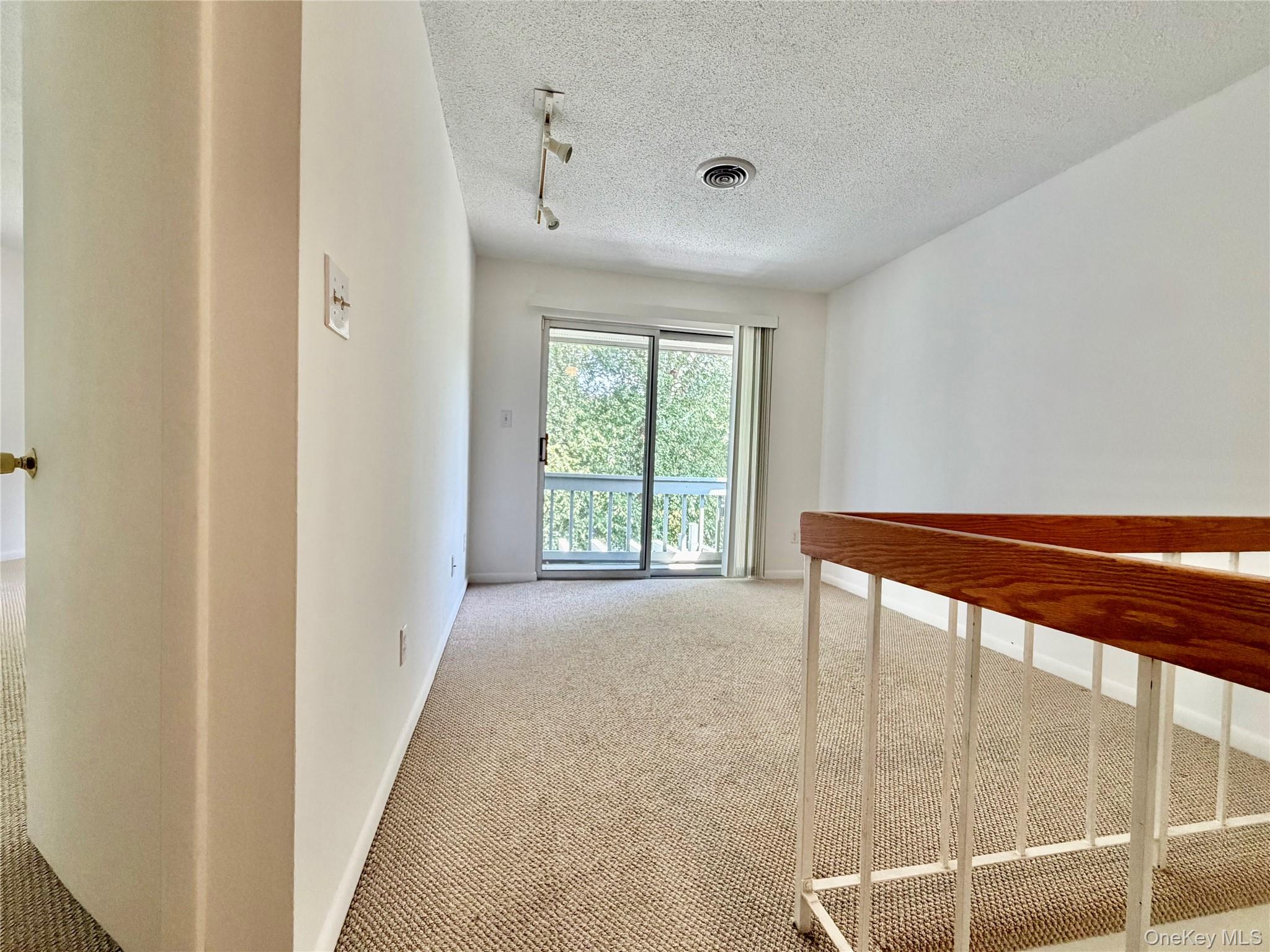 15 Pond Drive W – For Rent photo 13