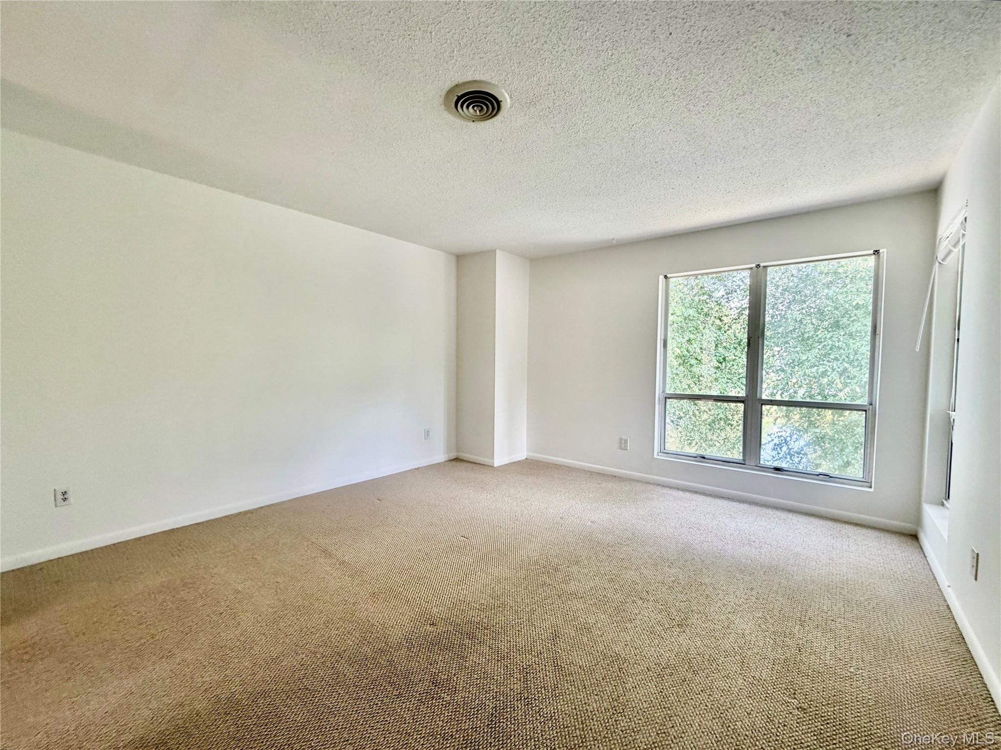 15 Pond Drive W – For Rent photo 14