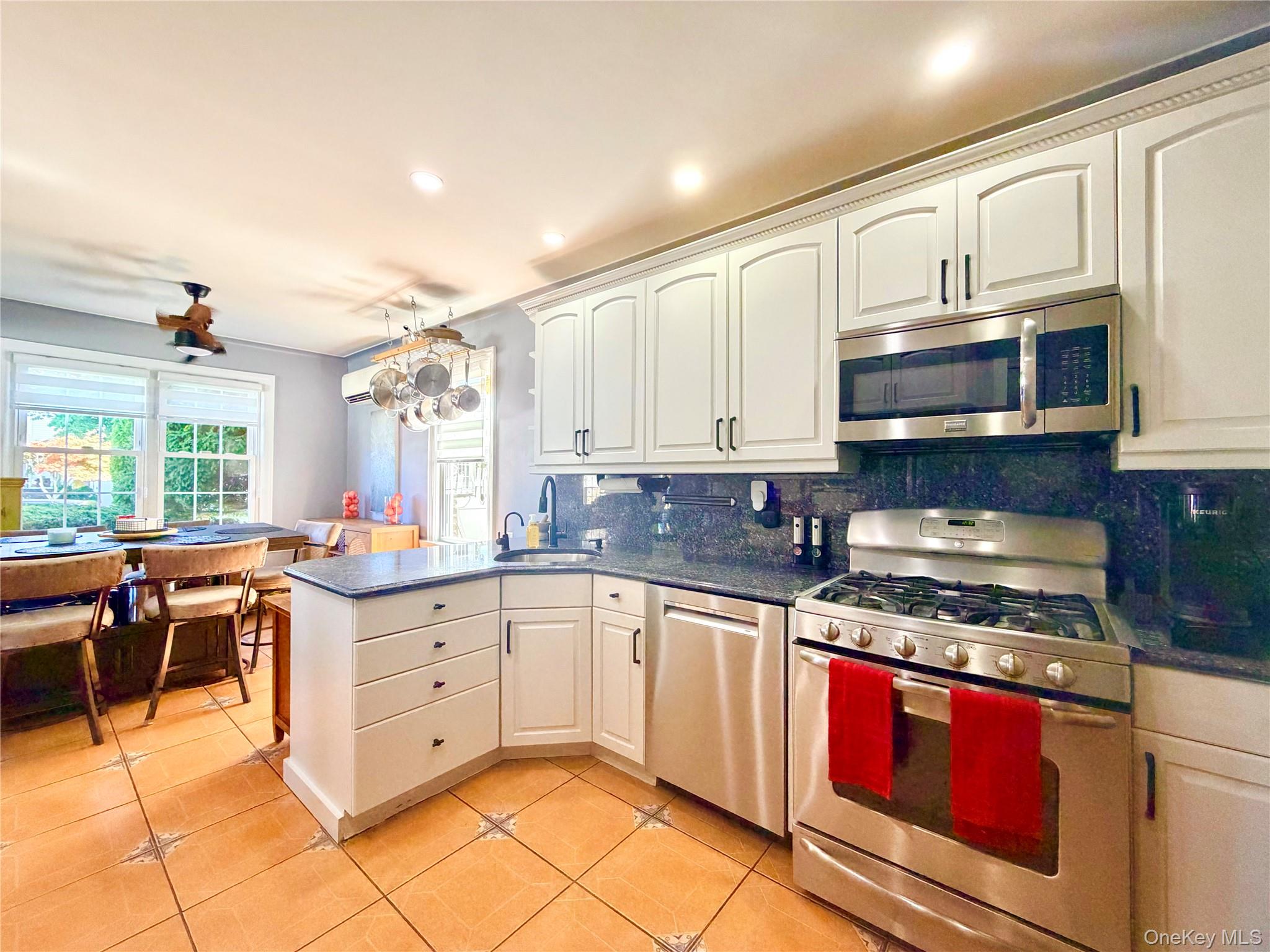 24-28 160 Street – For Sale photo 5