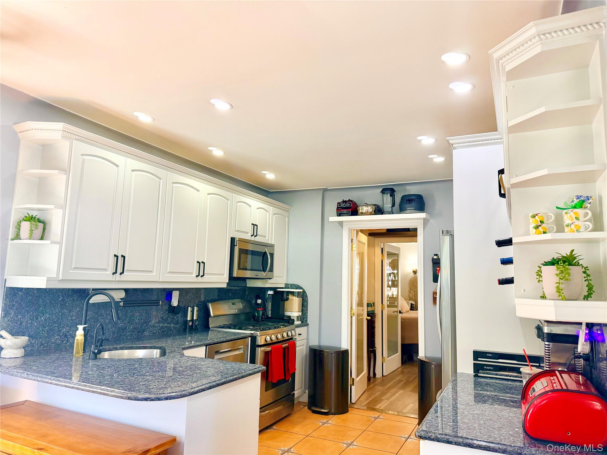 24-28 160 Street – For Sale photo 8