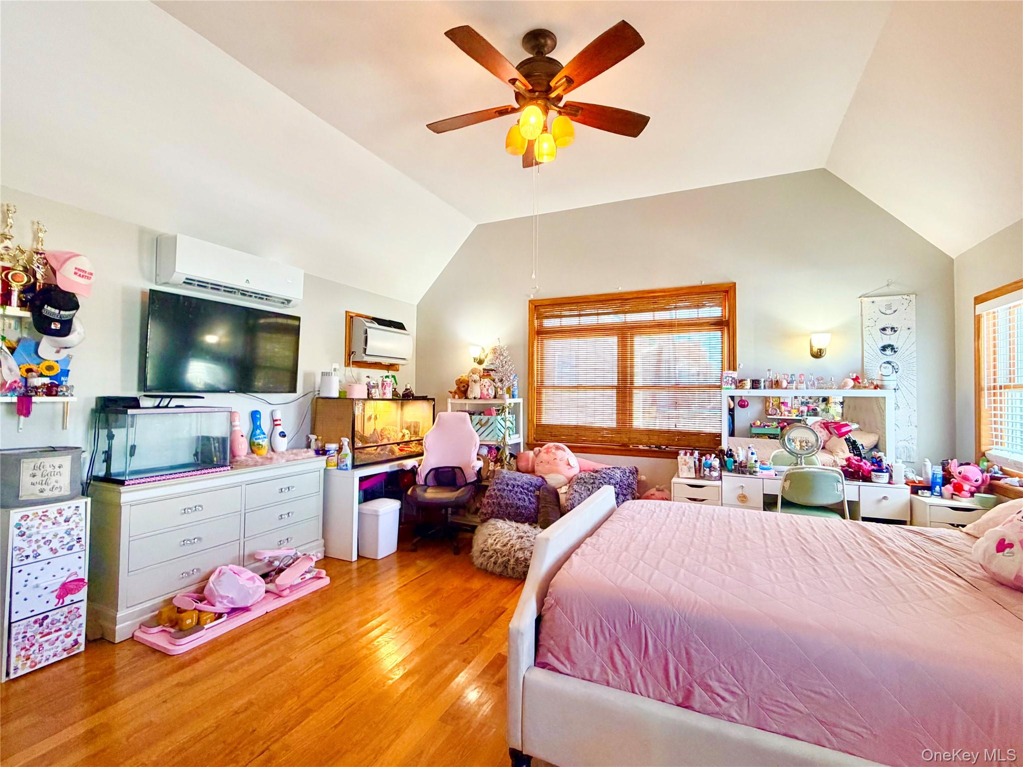 24-28 160 Street – For Sale photo 18