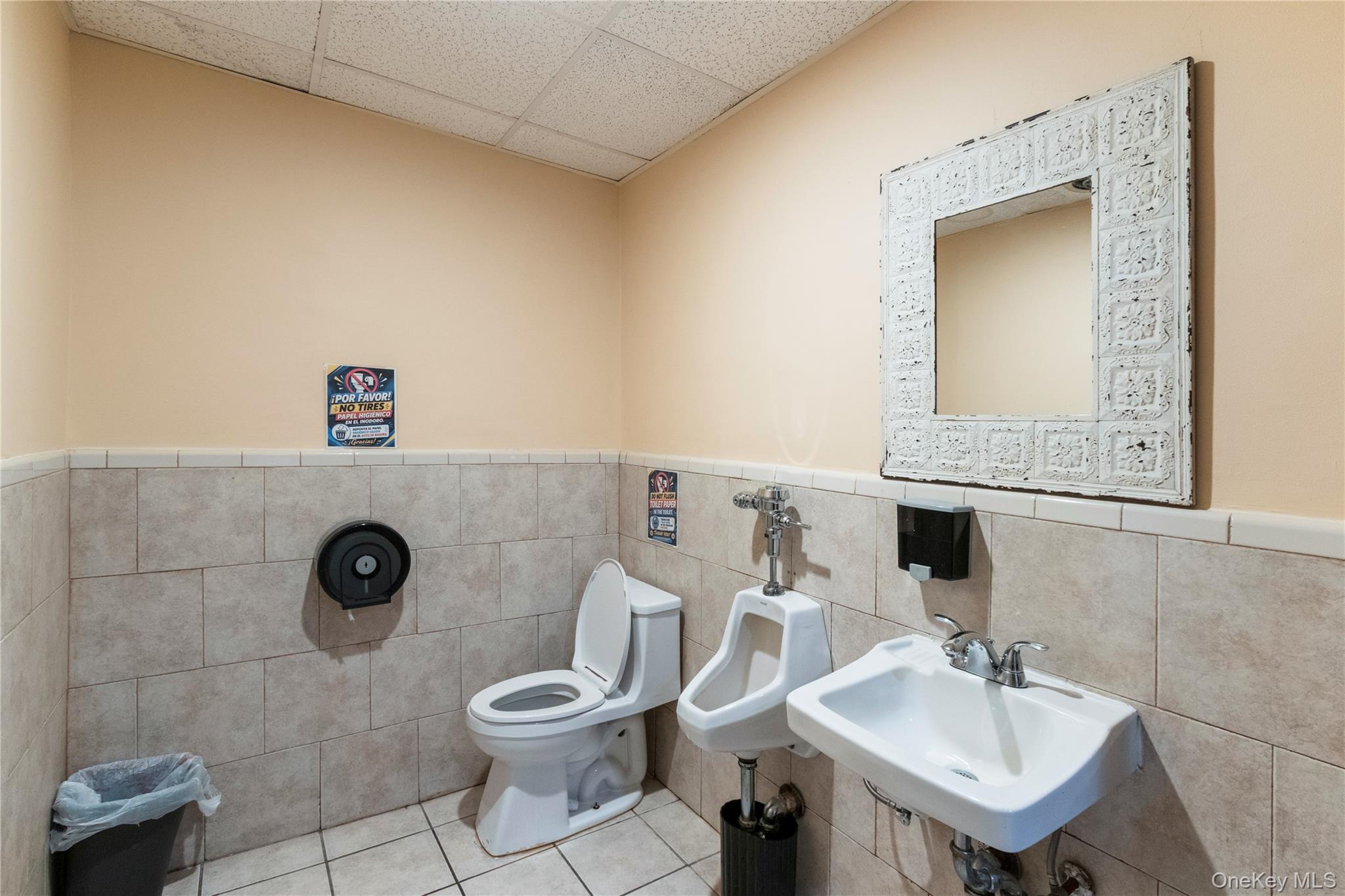 29 Glen Cove Avenue, Unit 210 photo 8