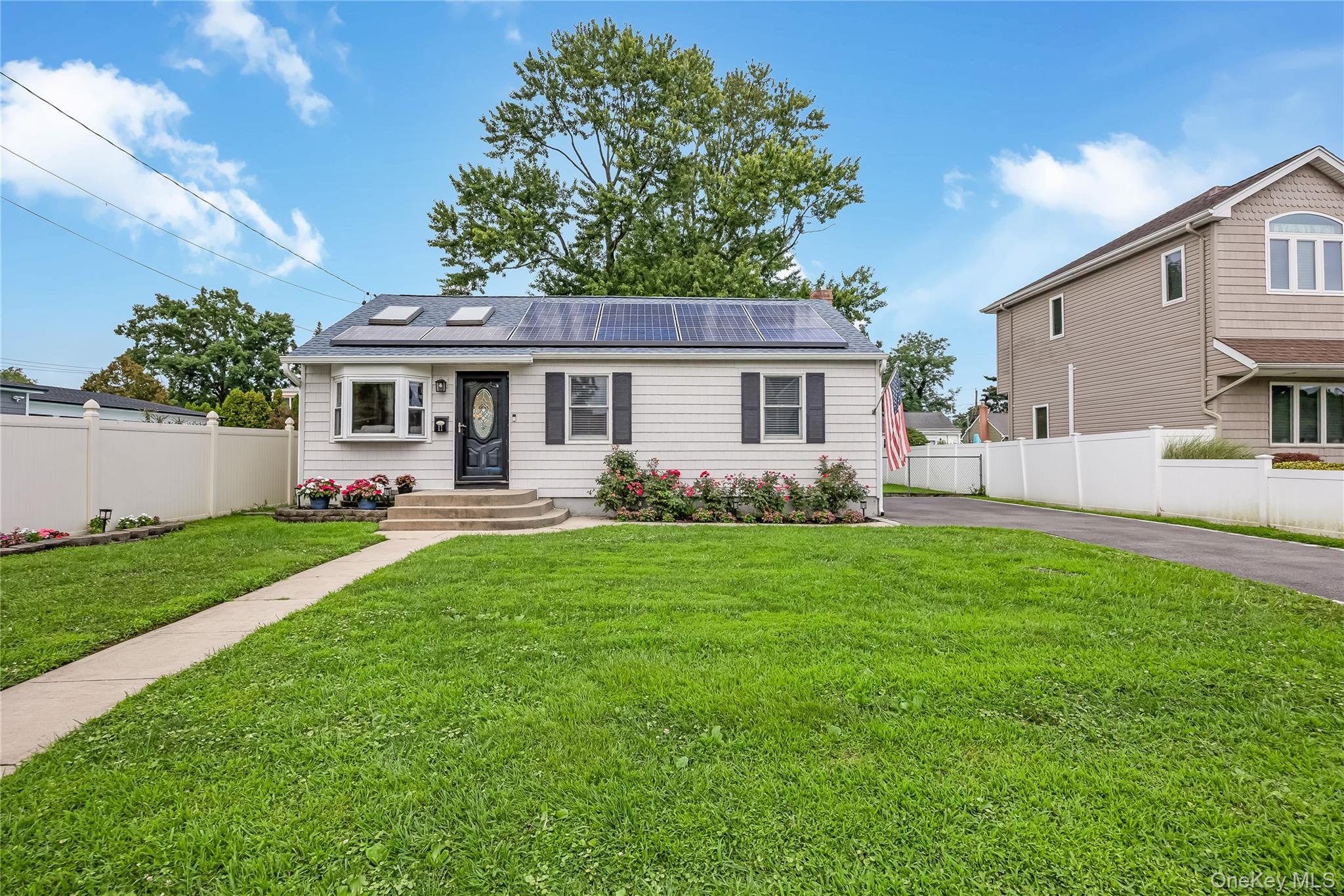11 Delano Place – For Sale