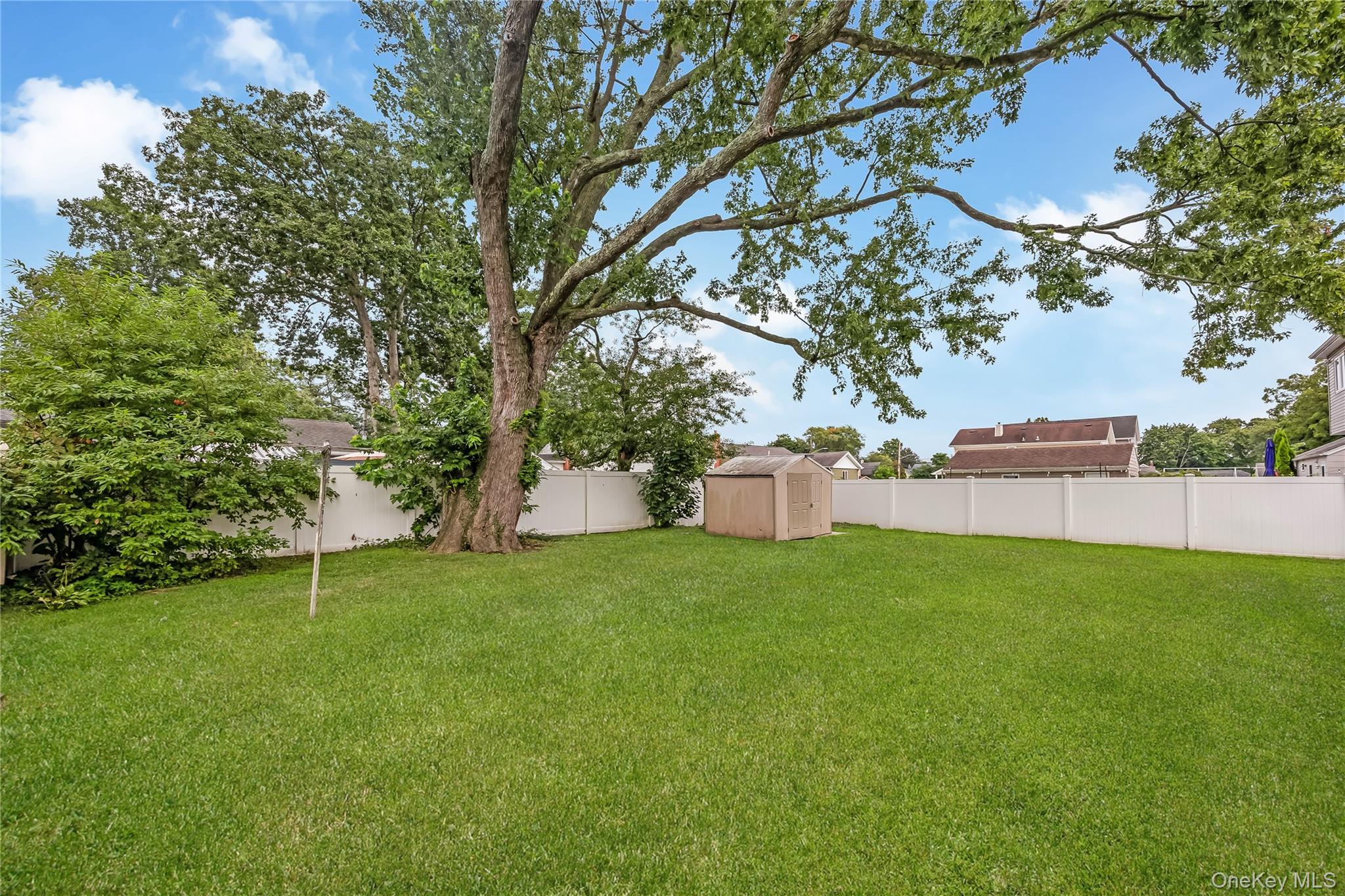 11 Delano Place – For Sale photo 8
