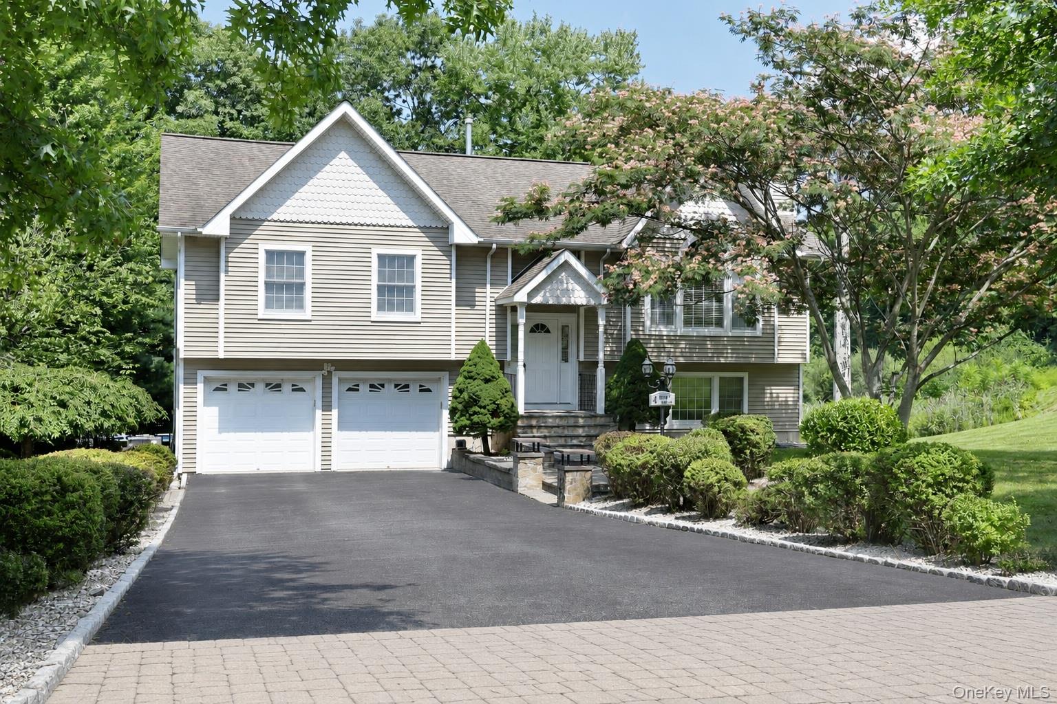 4 Woolf Road – For Sale