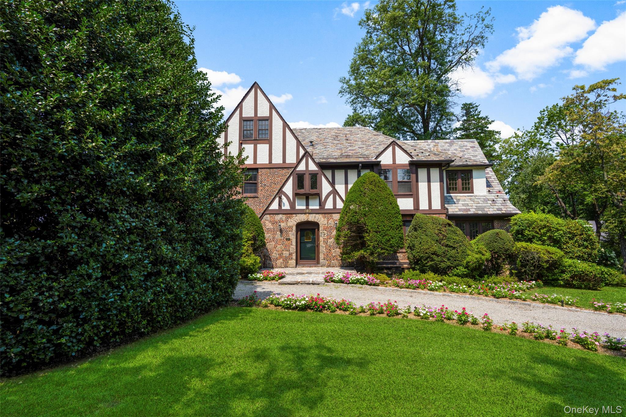 260 Overlook Road – For Sale photo 3