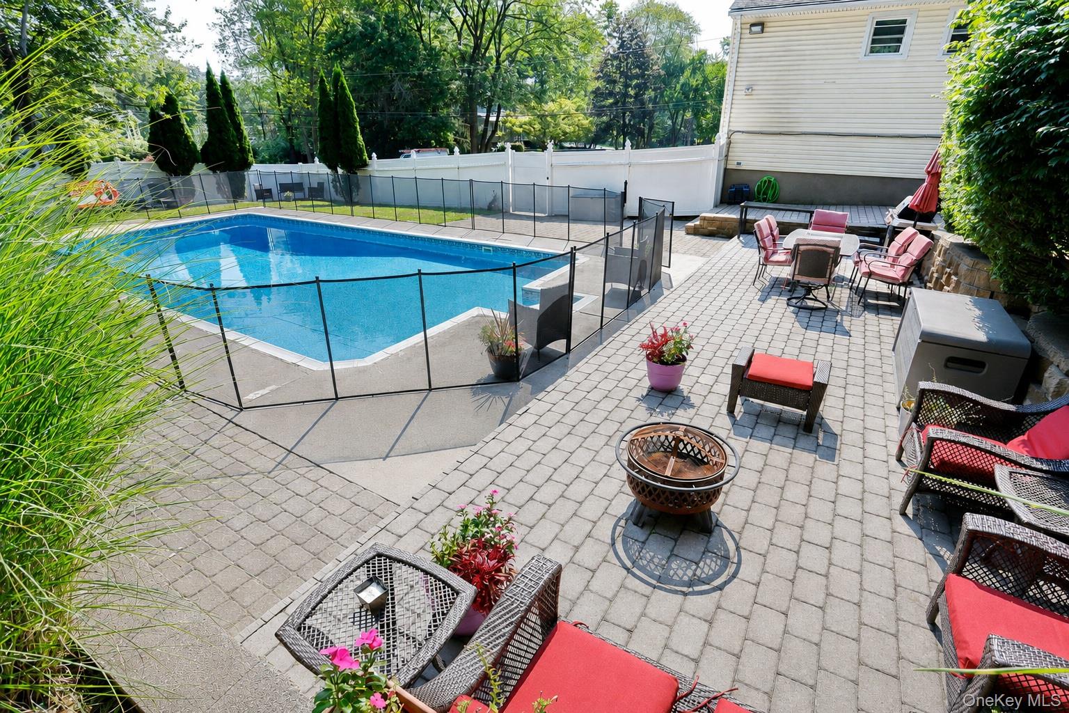 1 Potter Lane – For Sale photo 3