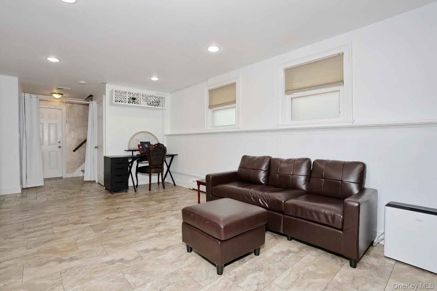 1 Potter Lane – For Sale photo 20