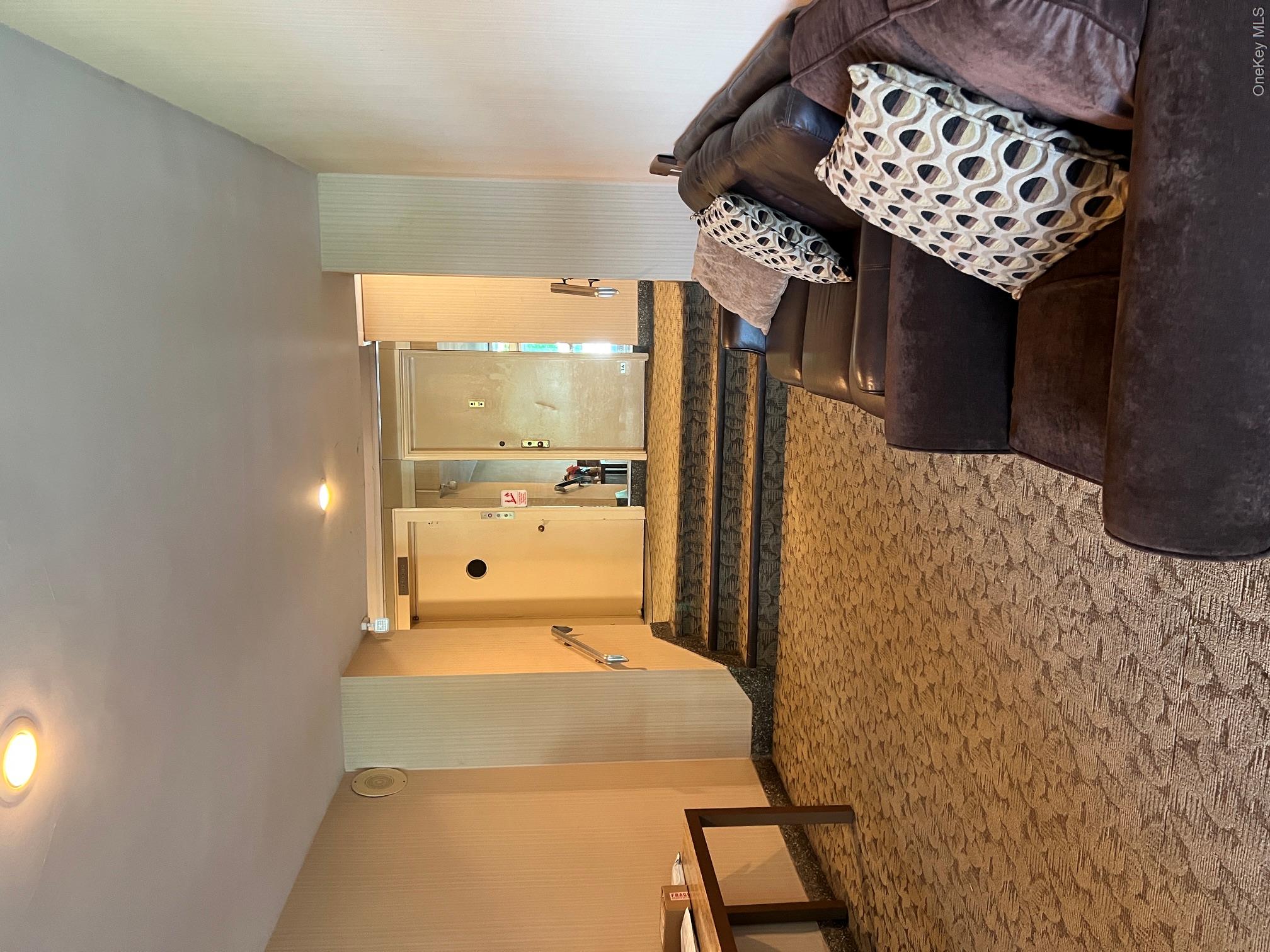 530 Dubois Avenue, Unit 6A photo 13