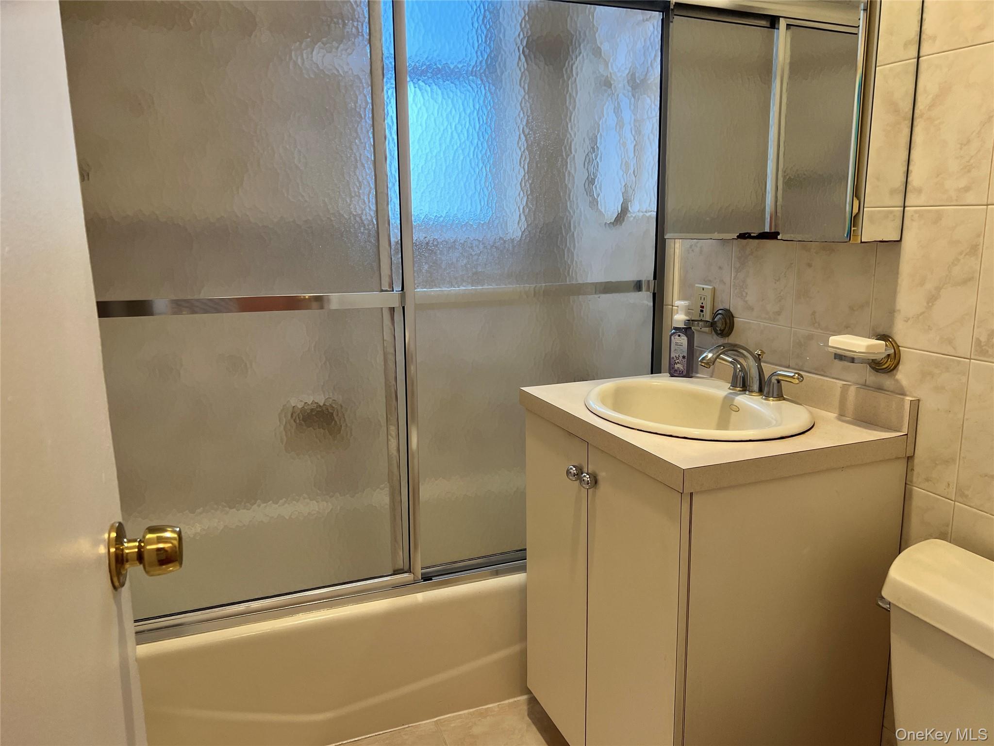 530 Dubois Avenue, Unit 6A photo 10