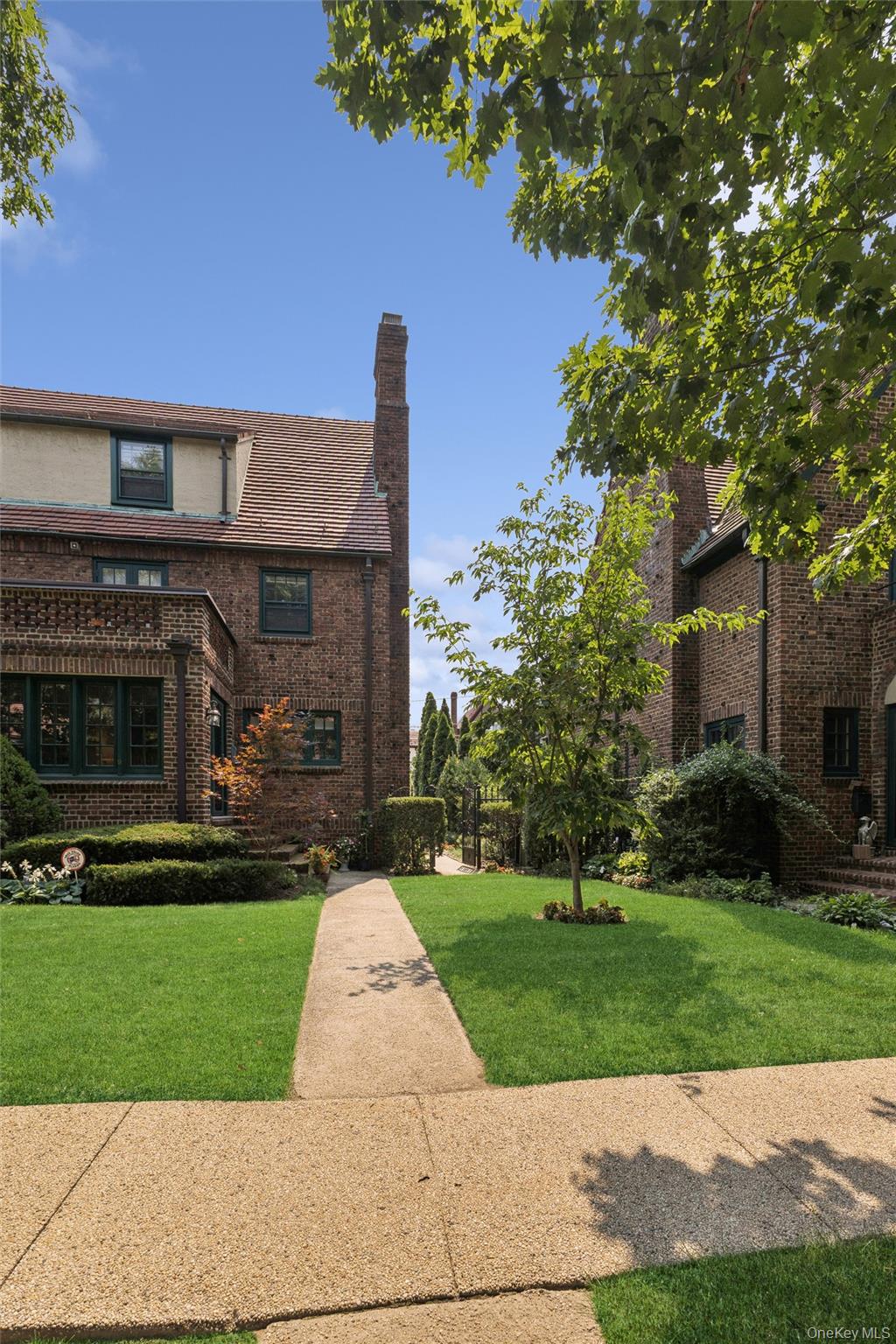 9 Whitson Street – For Sale photo 30