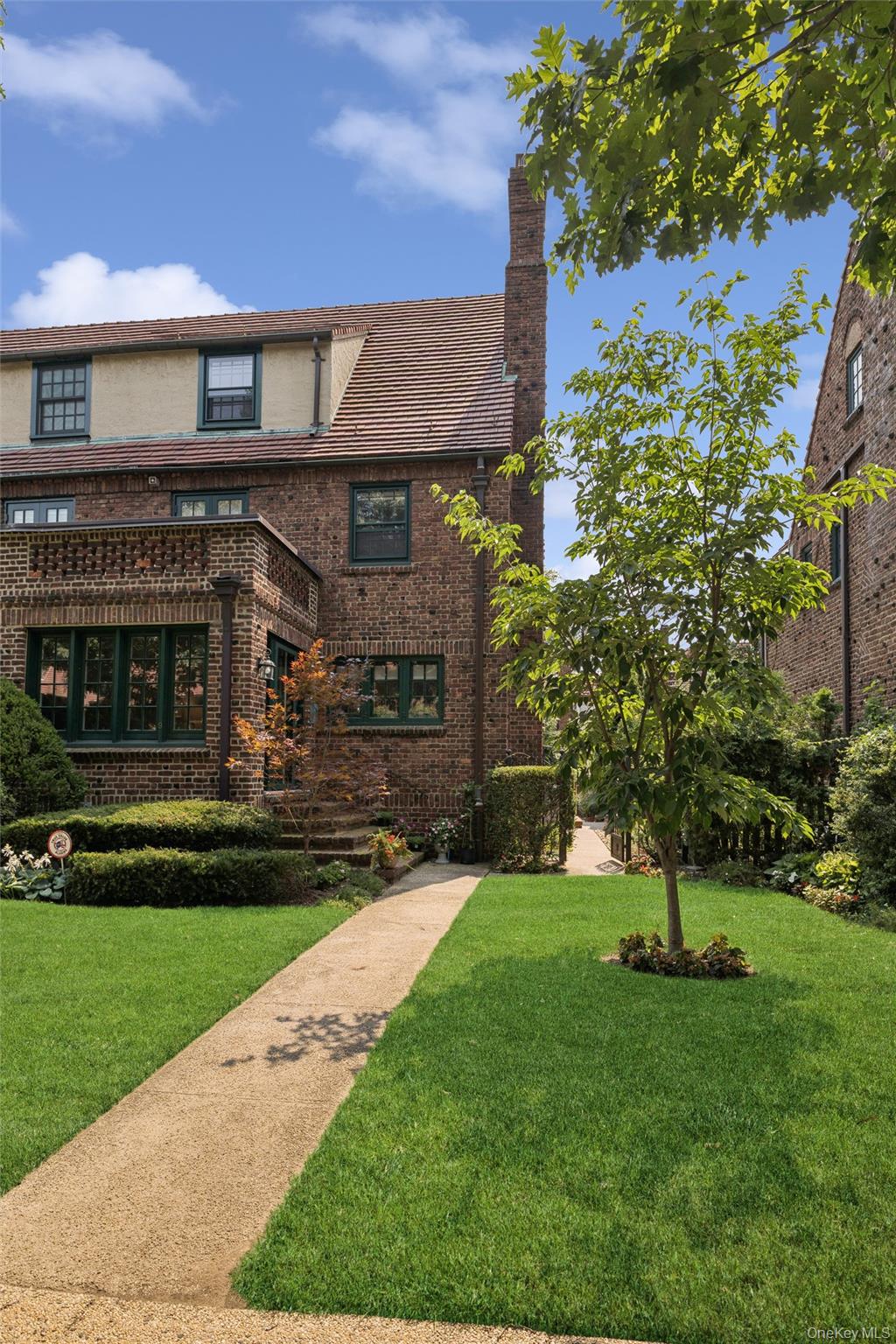 9 Whitson Street – For Sale photo 31