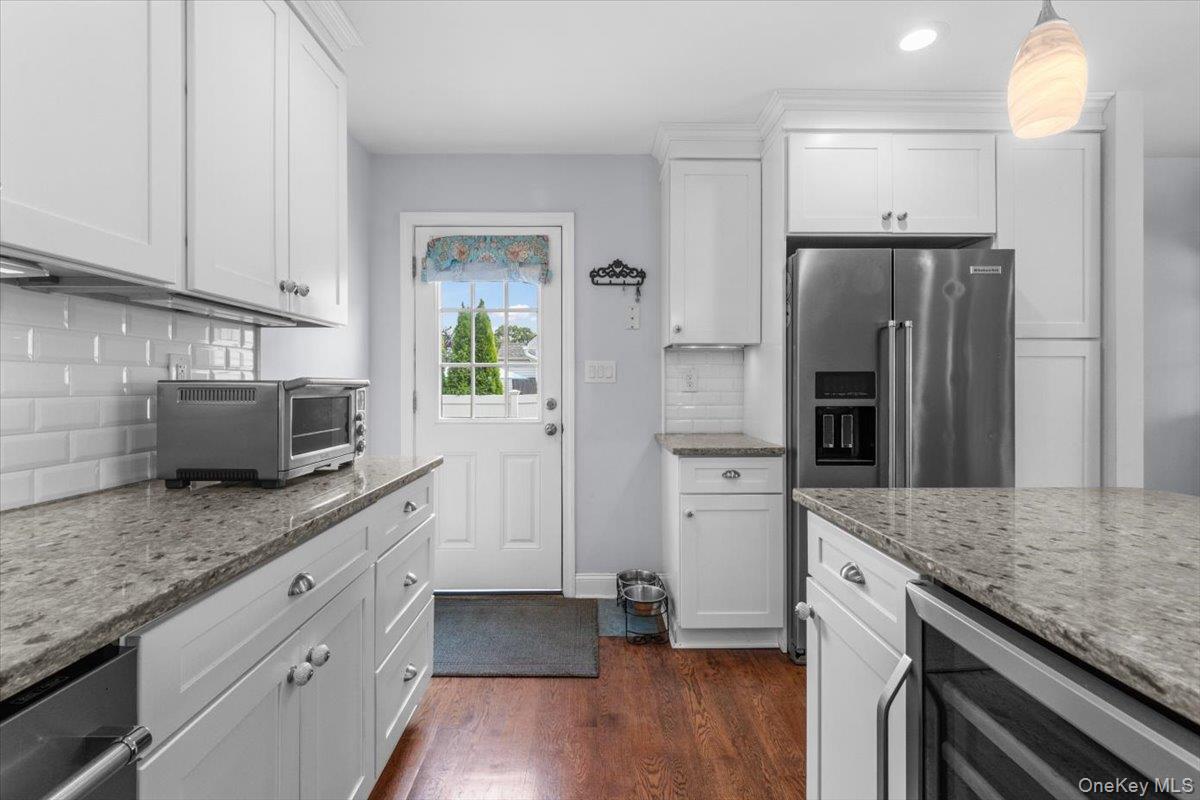 177 N Queens Avenue – For Sale photo 9