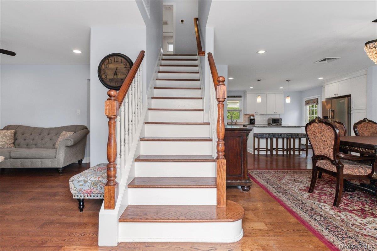 177 N Queens Avenue – For Sale photo 3