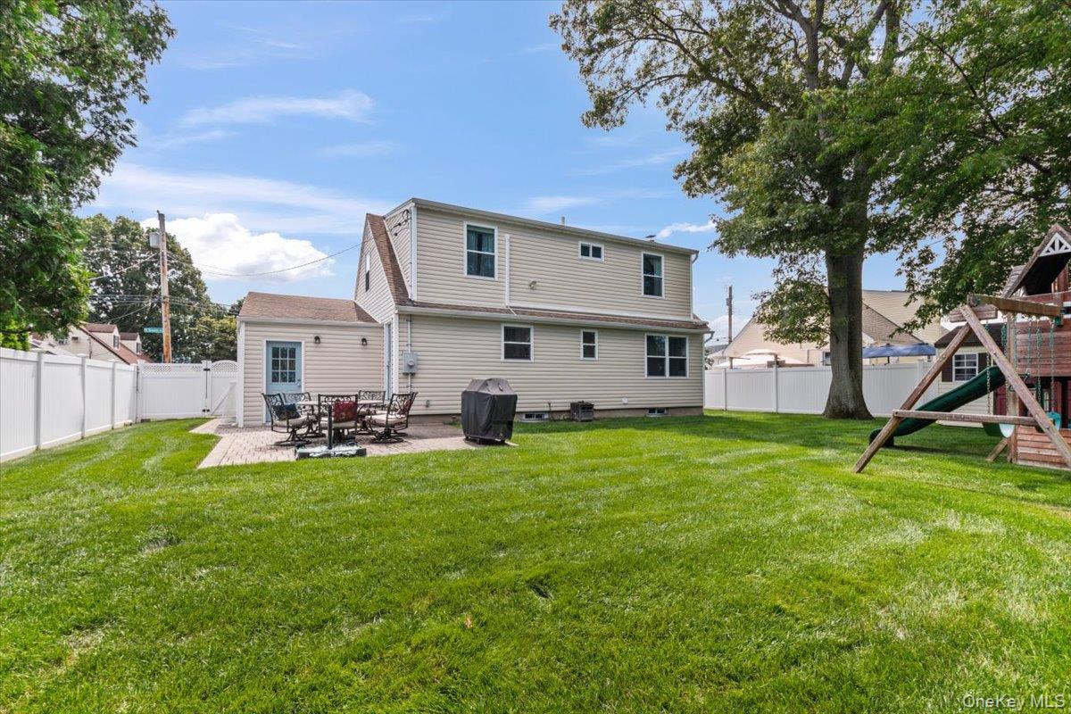 177 N Queens Avenue – For Sale photo 30
