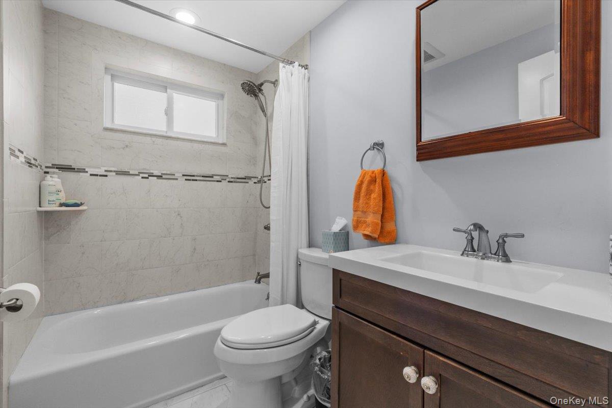 177 N Queens Avenue – For Sale photo 18