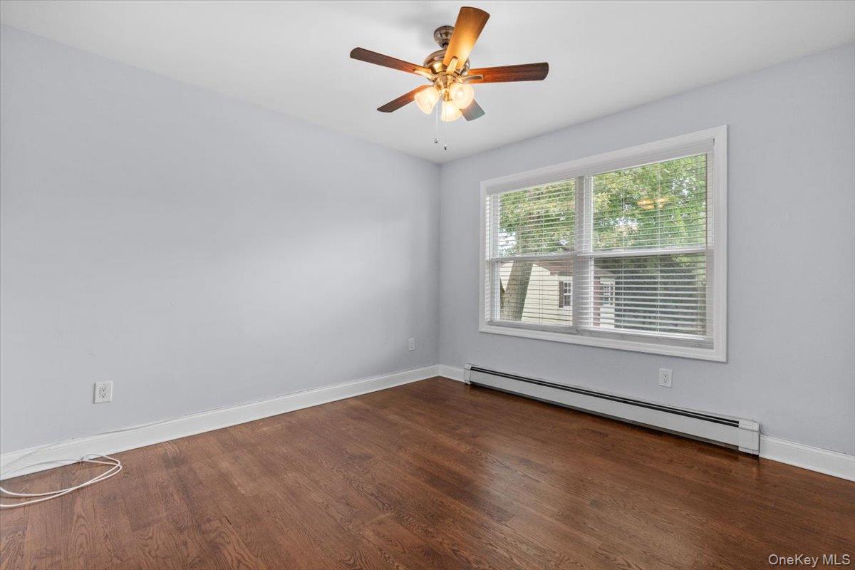 177 N Queens Avenue – For Sale photo 17