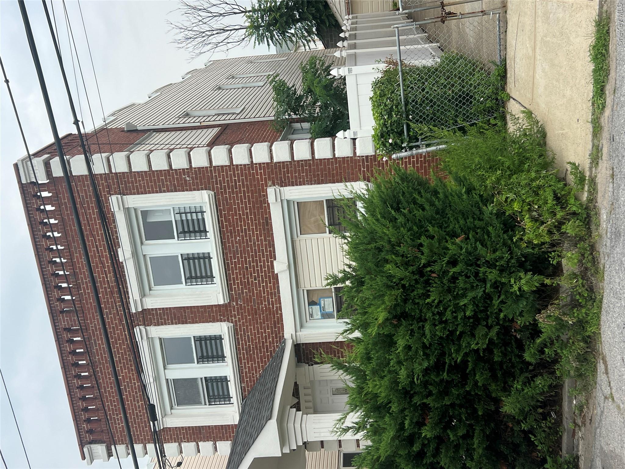 216-25 136th Road – For Sale photo 3