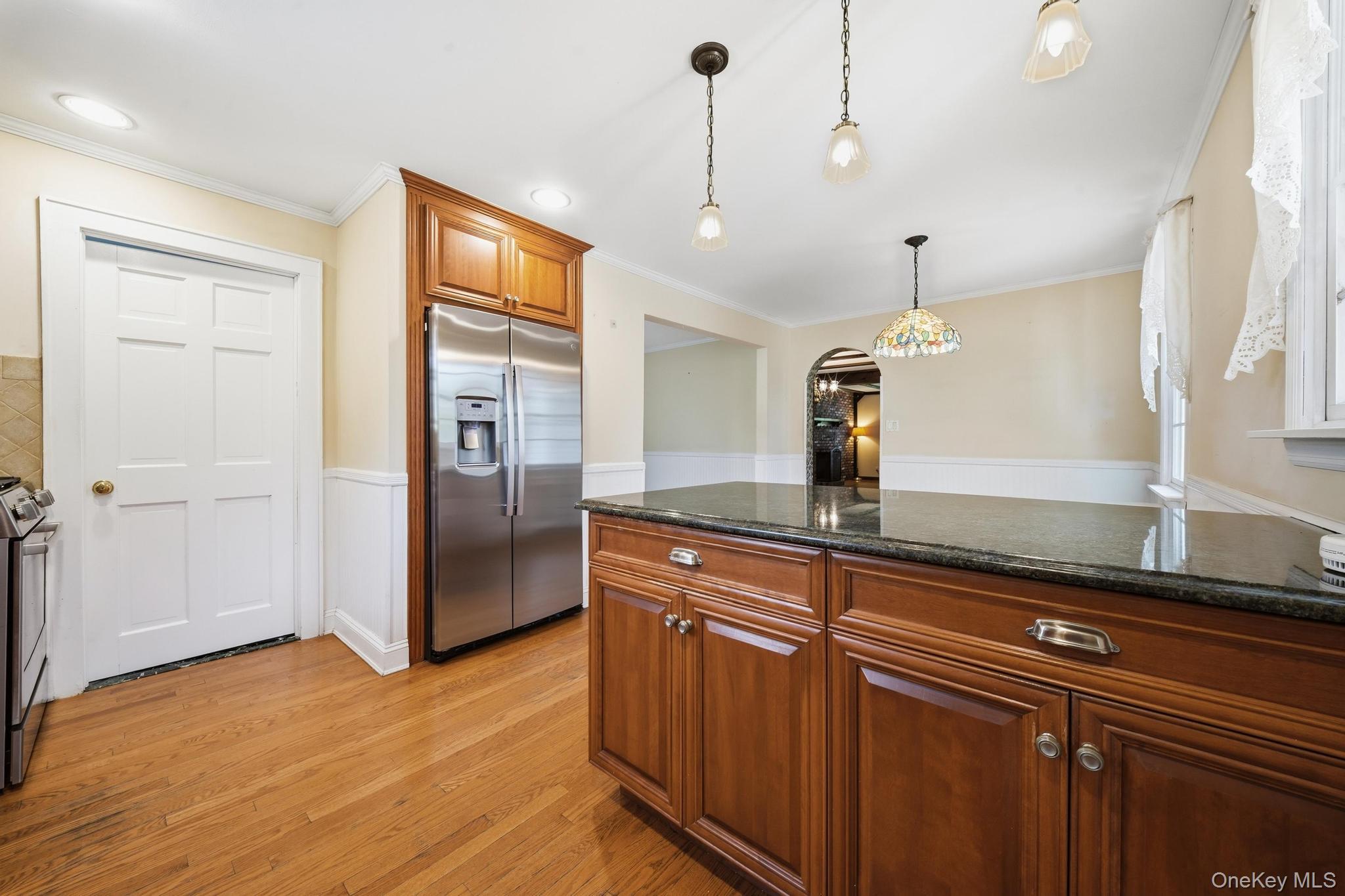 496 Windsor Place – For Sale photo 32