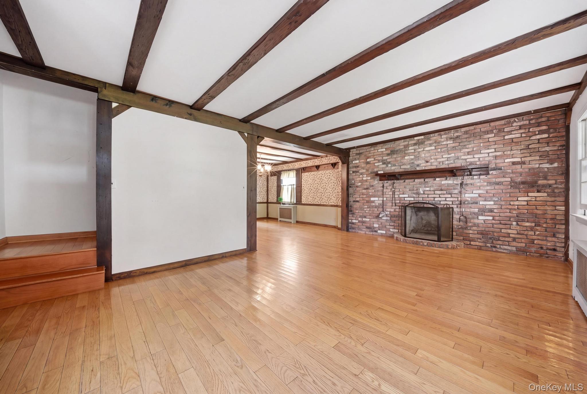 496 Windsor Place – For Sale photo 16