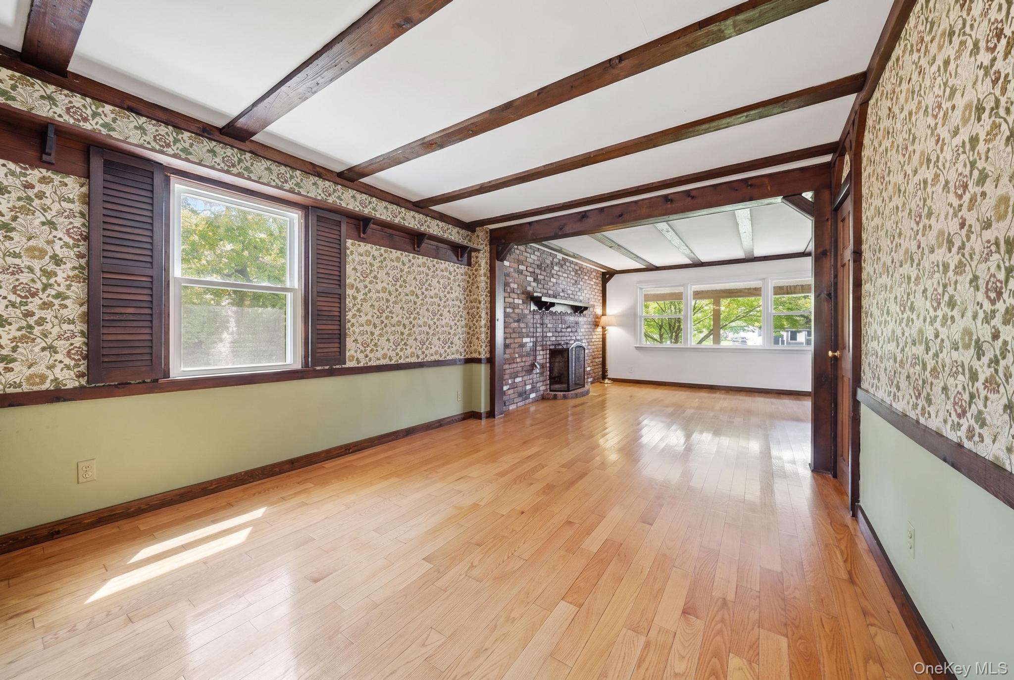 496 Windsor Place – For Sale photo 13