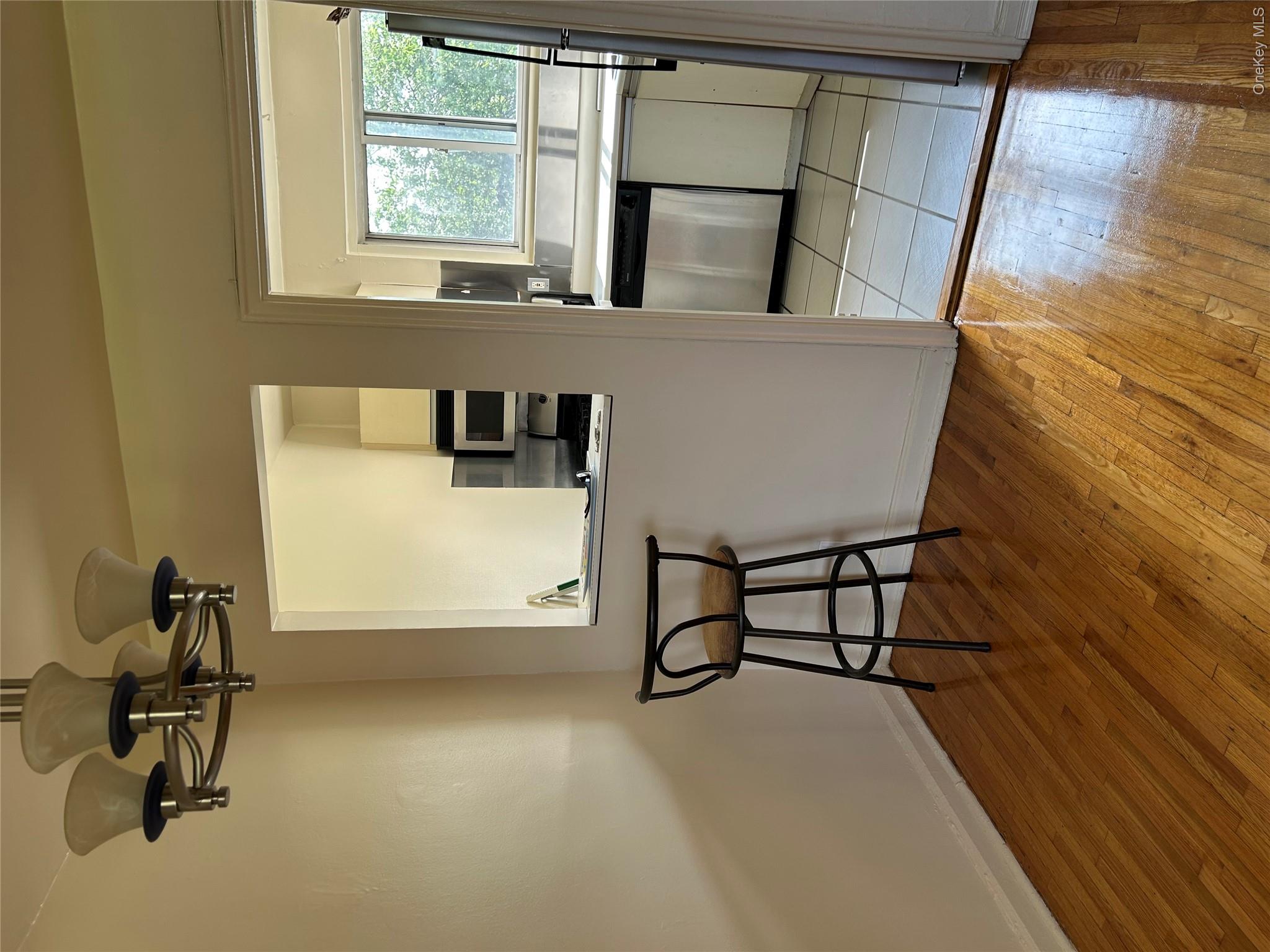 1027 Fenwood Drive Drive, Unit #3 photo 5