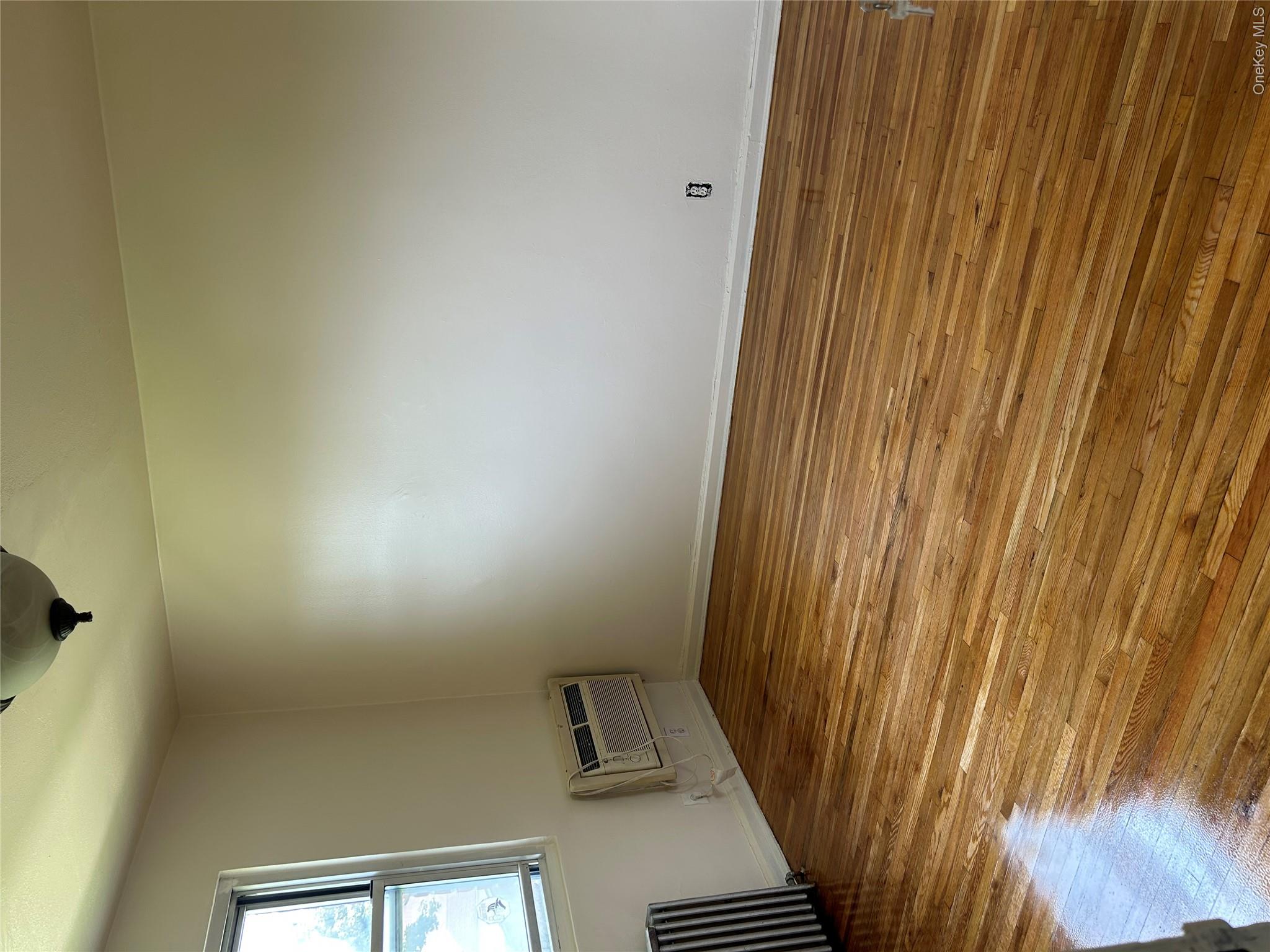 1027 Fenwood Drive Drive, Unit #3 photo 3