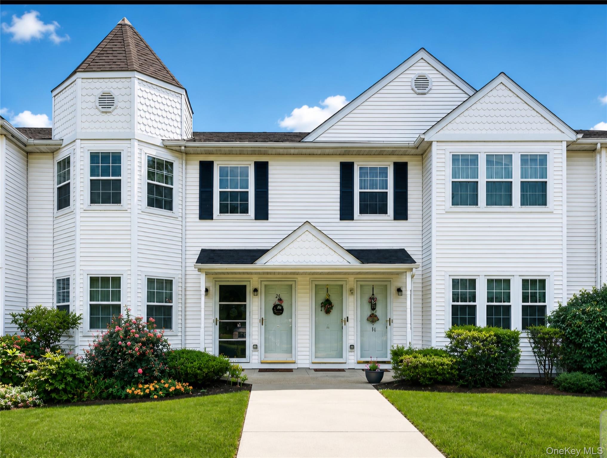 25 Victorian Lane – For Sale