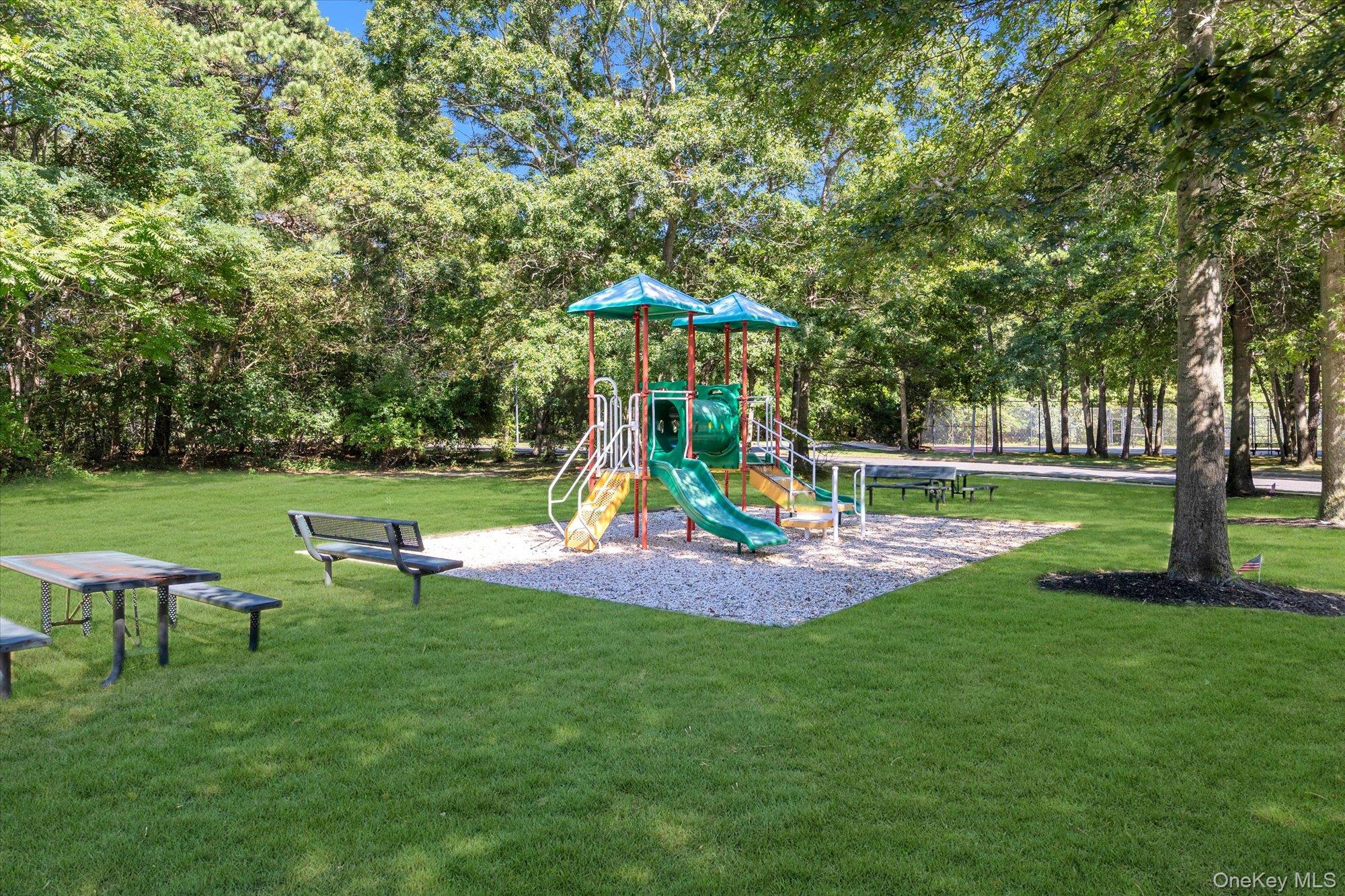 25 Victorian Lane – For Sale photo 17