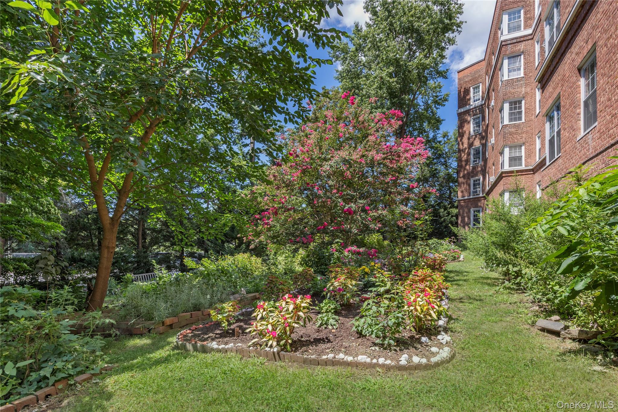 8 Midland Gardens, Unit 3i photo 24