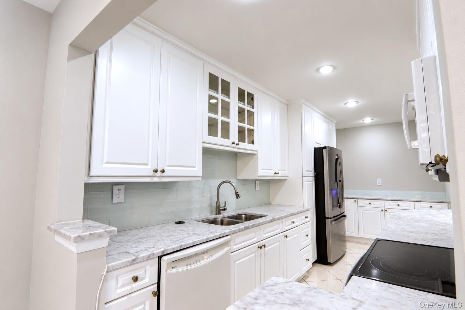 500 Central Park Avenue, Unit 212 photo 4