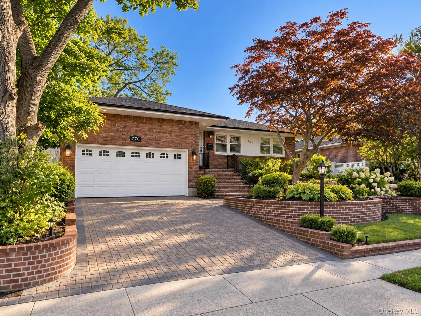 770 Allwyn Street Street – For Sale