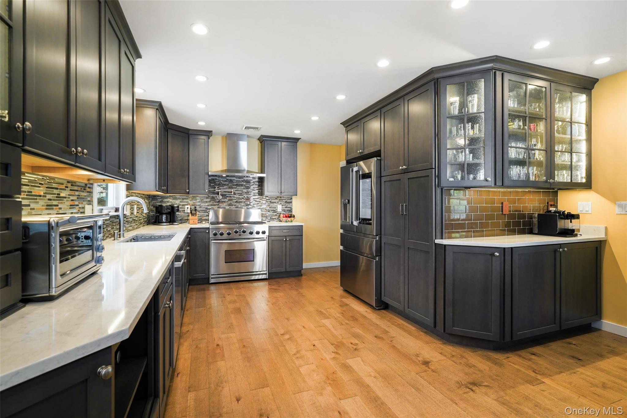 36 Ernhofer Drive – For Sale photo 4