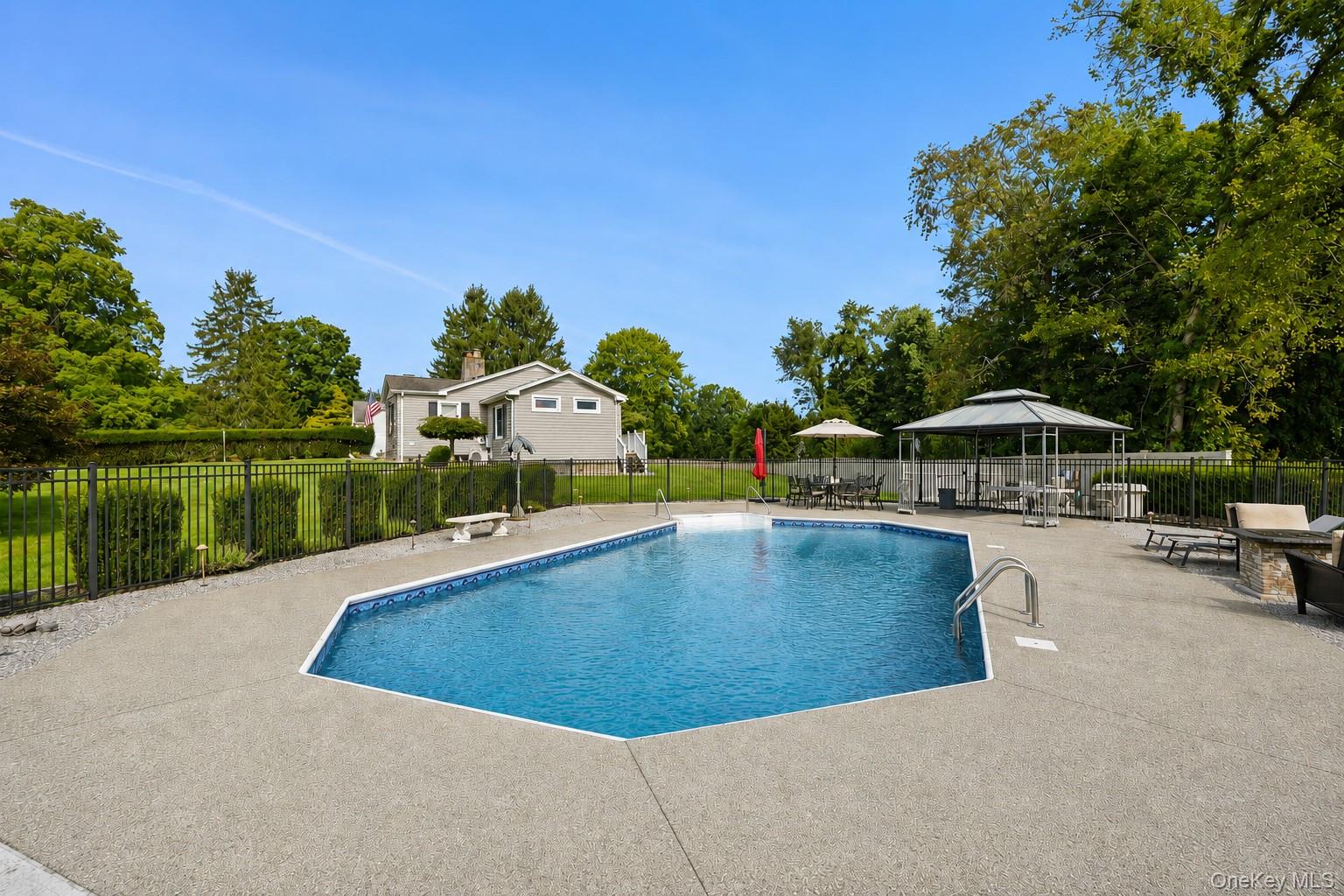 36 Ernhofer Drive – For Sale photo 26
