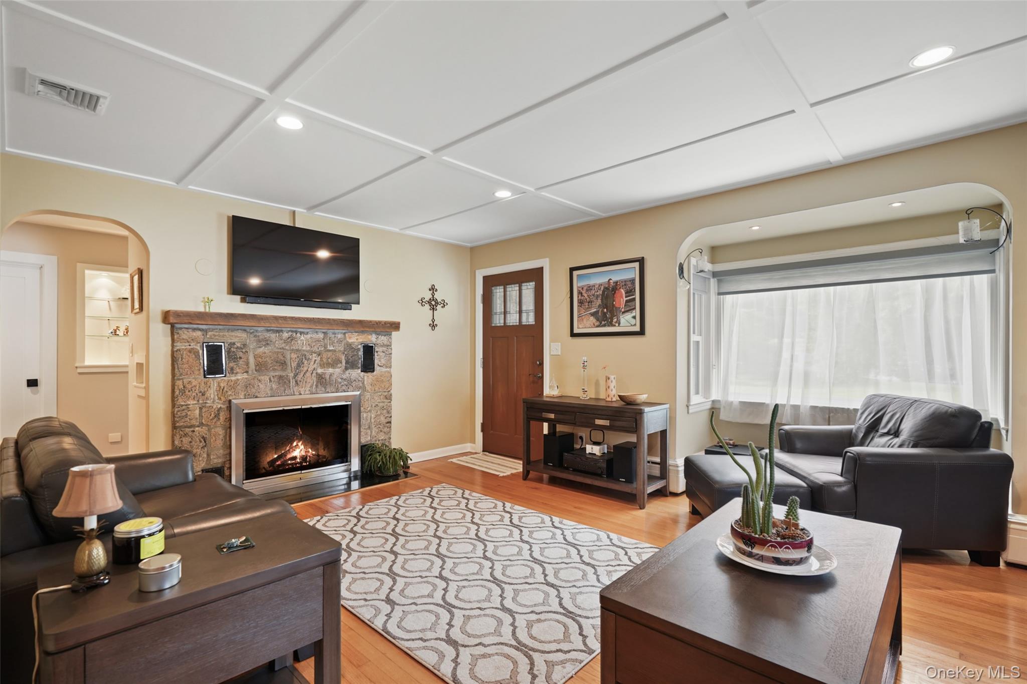 36 Ernhofer Drive – For Sale photo 2