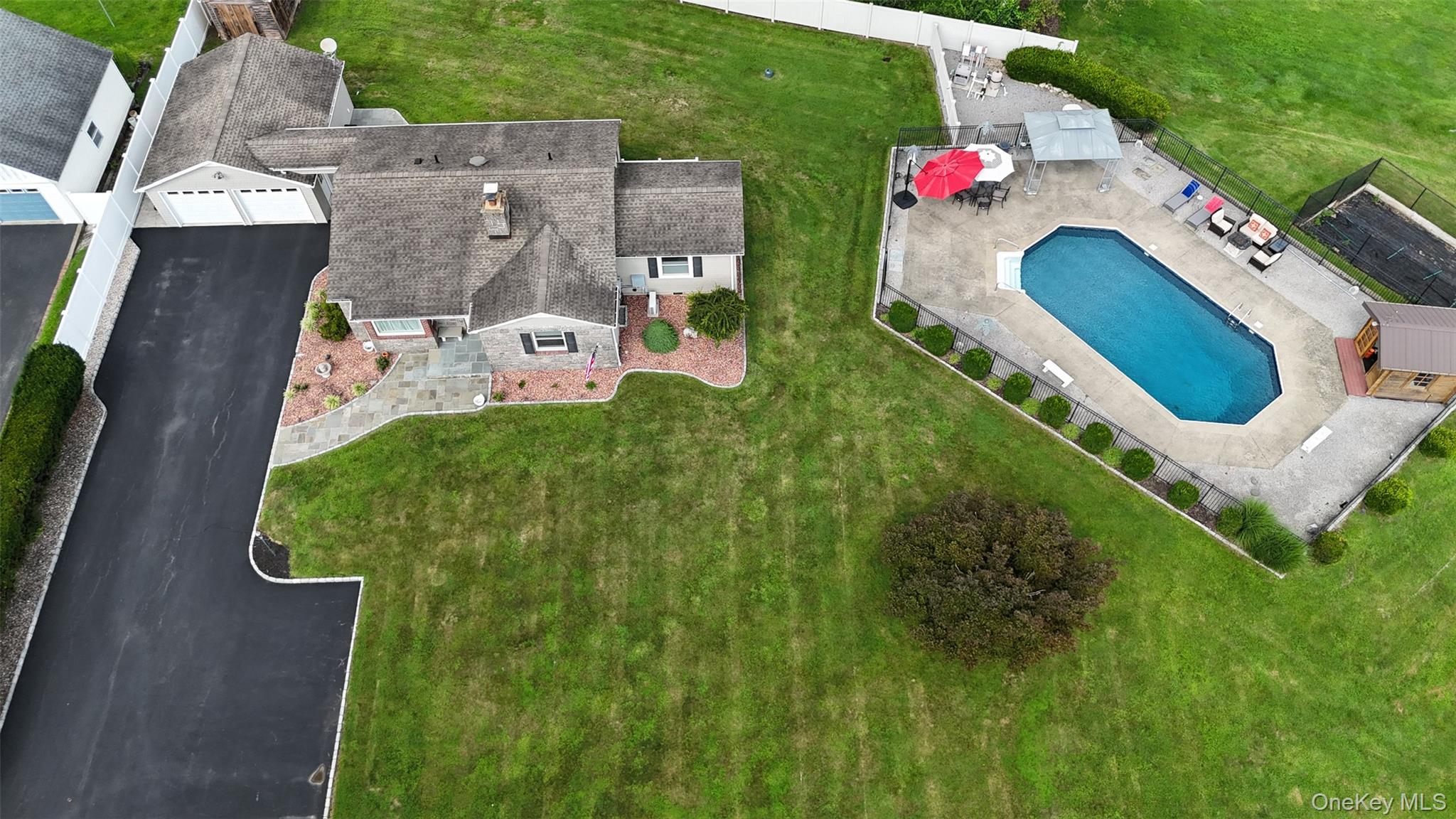 36 Ernhofer Drive – For Sale photo 27