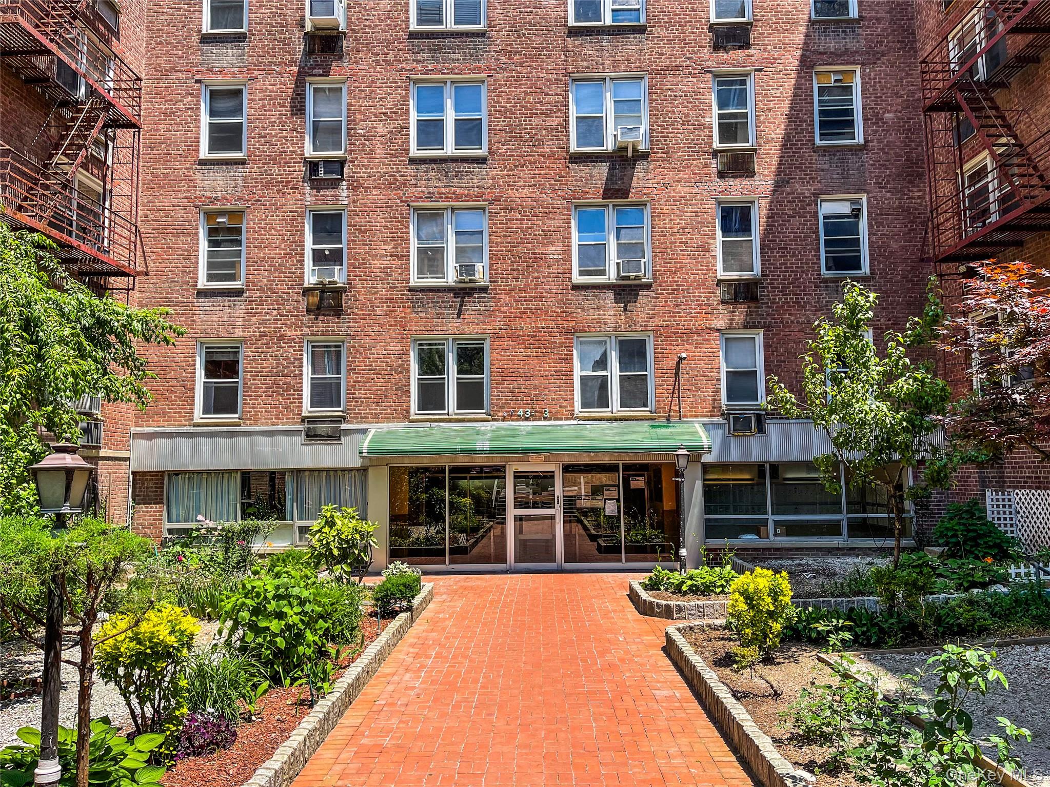 43-43 Kissena Blvd, Unit 306